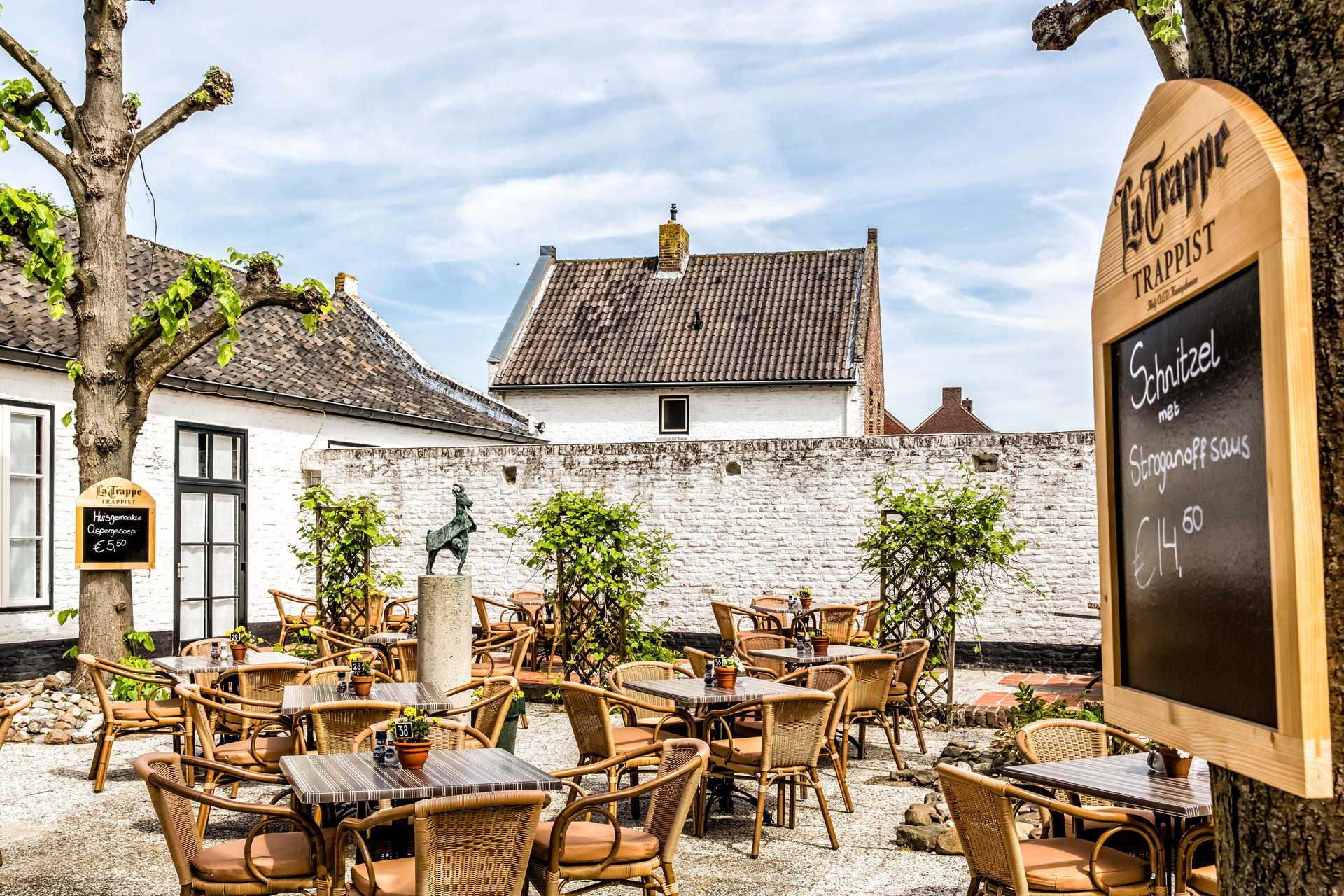 Varios Fletcher Hotel La Ville Blanche