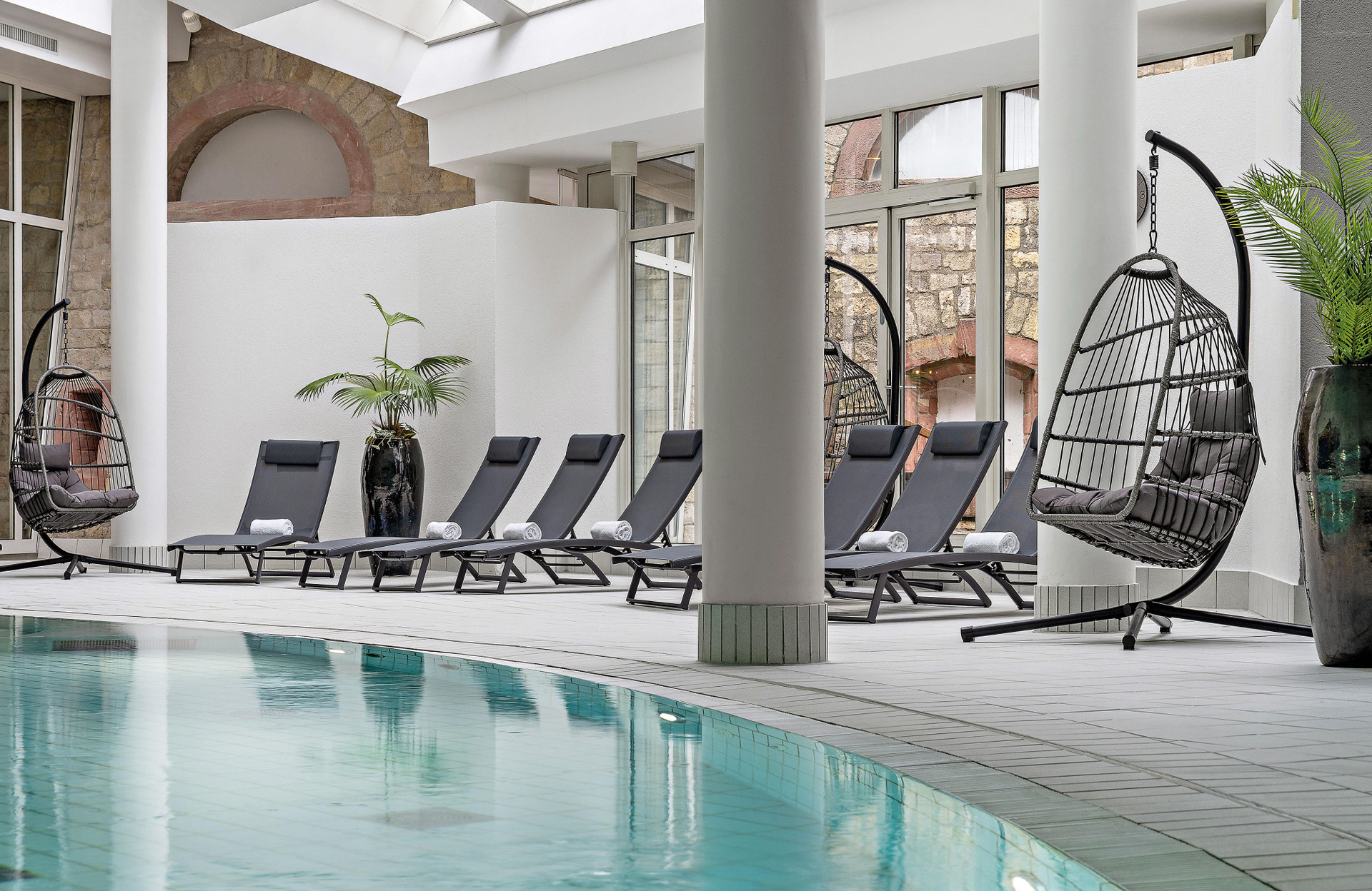 Vista Piscina Leonardo Hotel Mainz