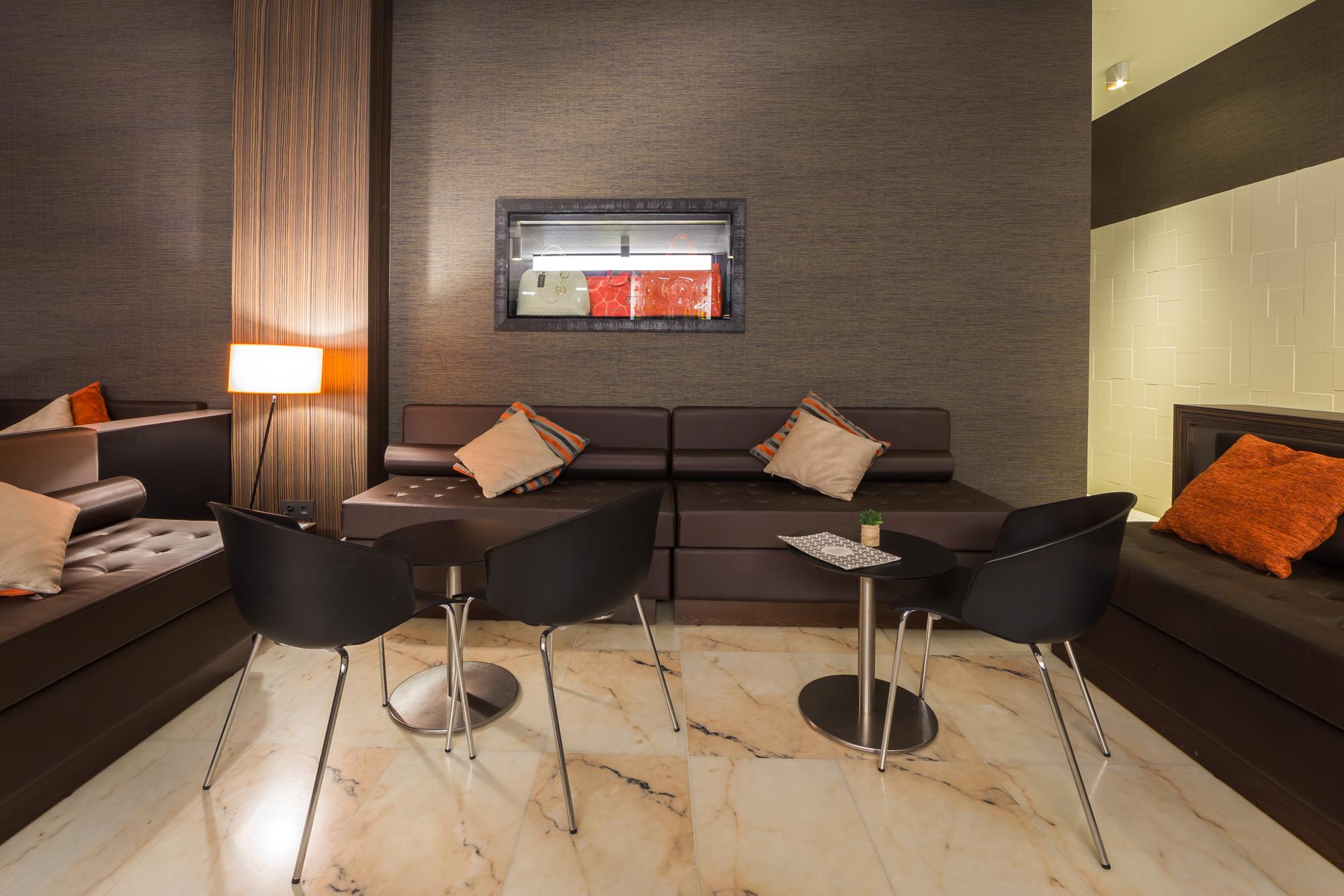 Bar/Salón Palas Pineda