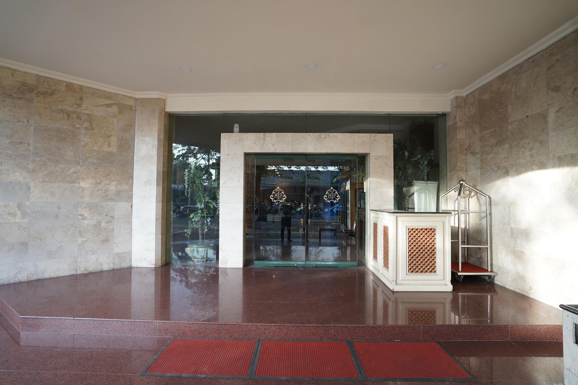 Vista Exterior Hotel Indah Palace Solo