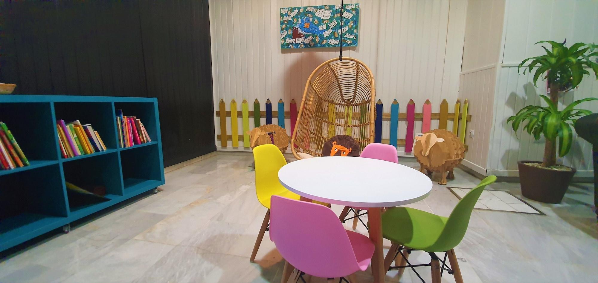 Instalaciones Recreativas Casual de las Letras Sevilla Hotel