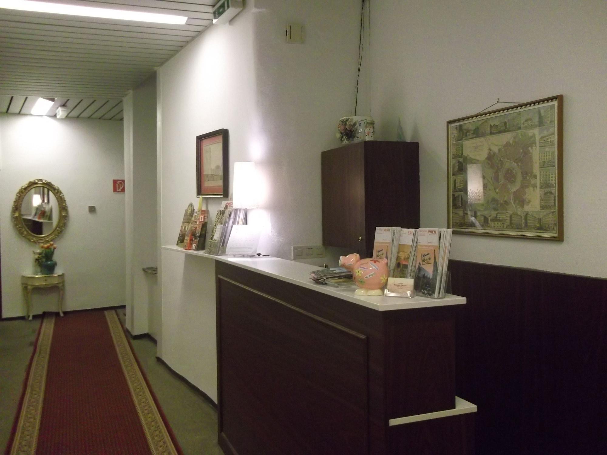 Vista Lobby Pension Lerner