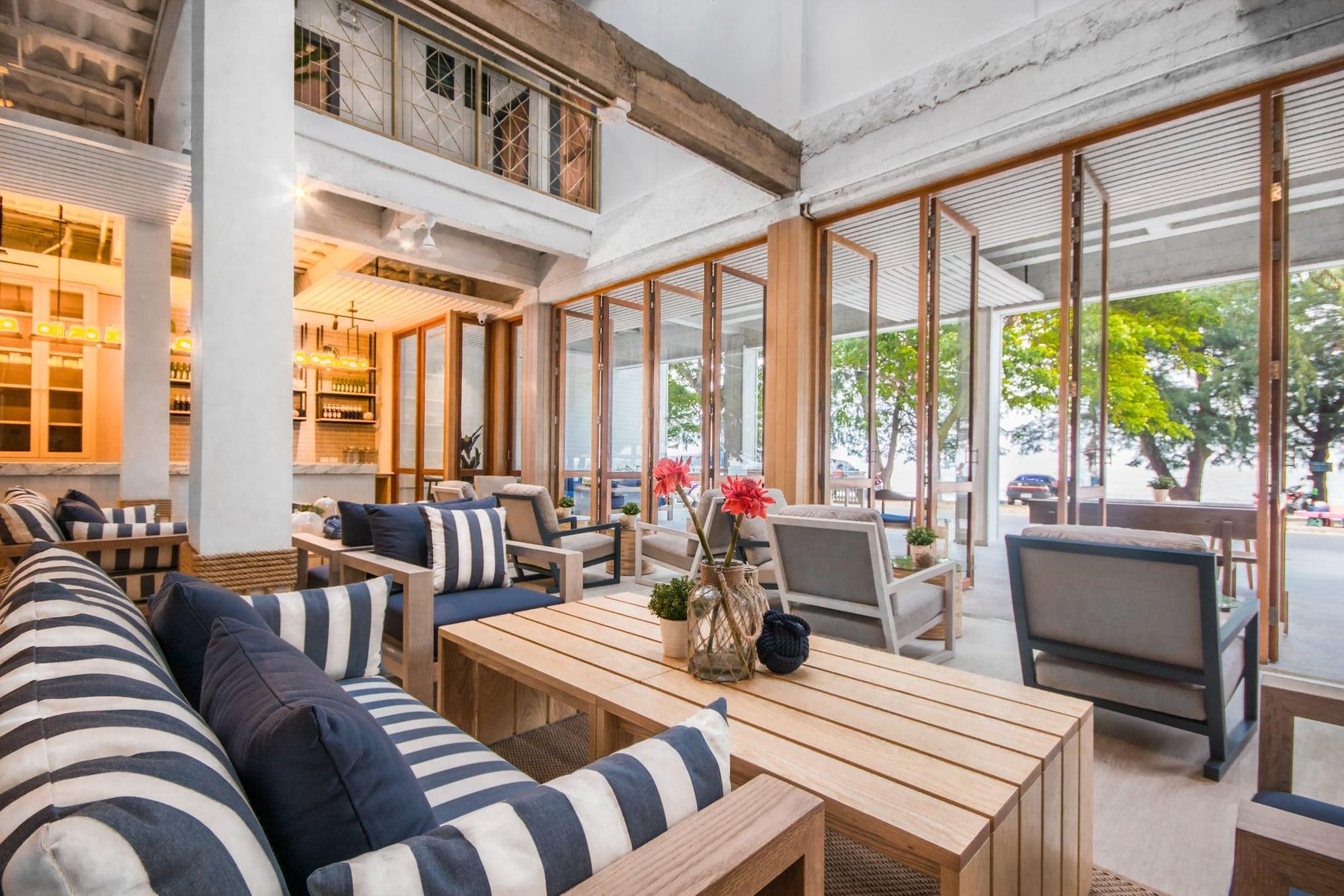 Varios Mimi & Jim Co-living Space