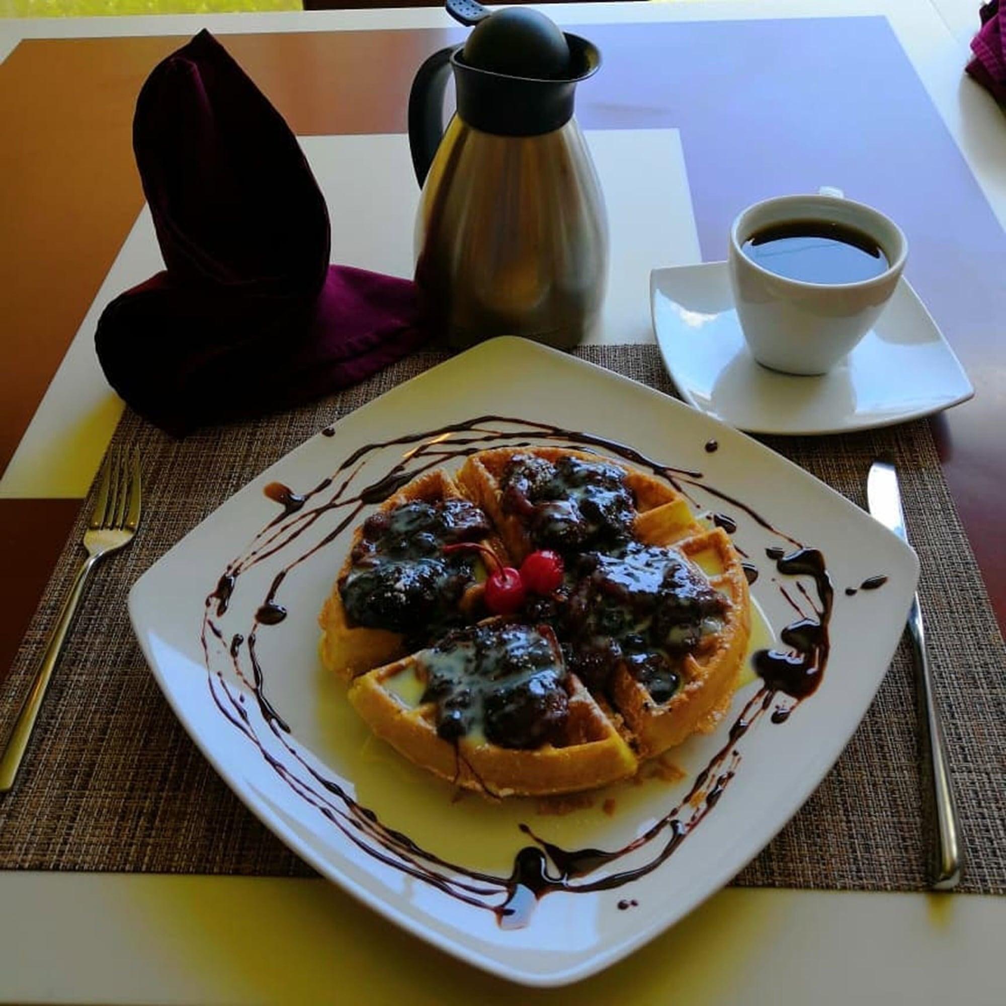 Restaurant Crowne Plaza Toluca Lancaster by IHG