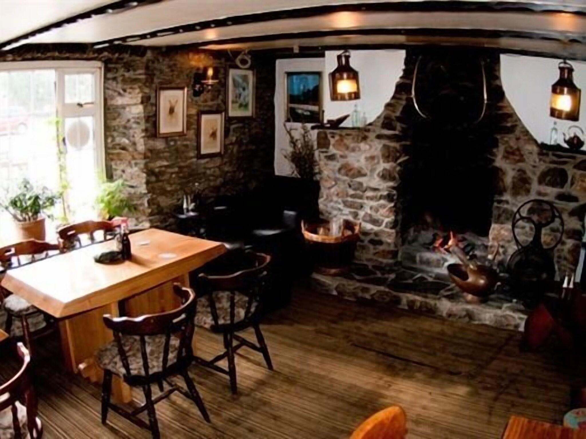 Bar/Salón The Crooked Inn