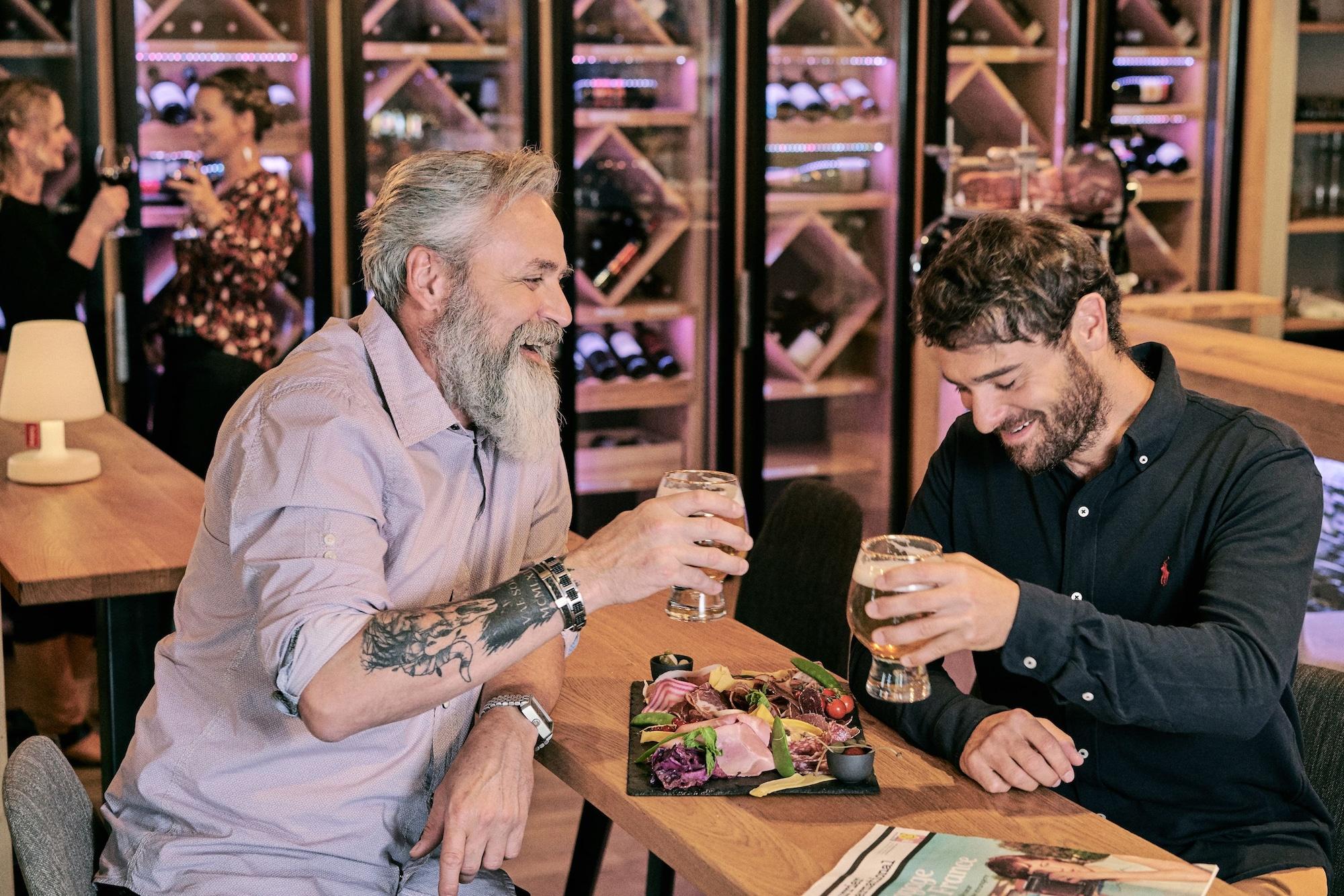 Bar/Salón L'Avancher