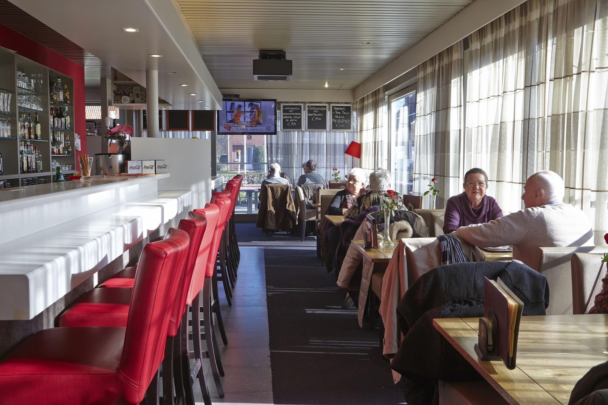 Bar/Salón Hotel Vivaldi