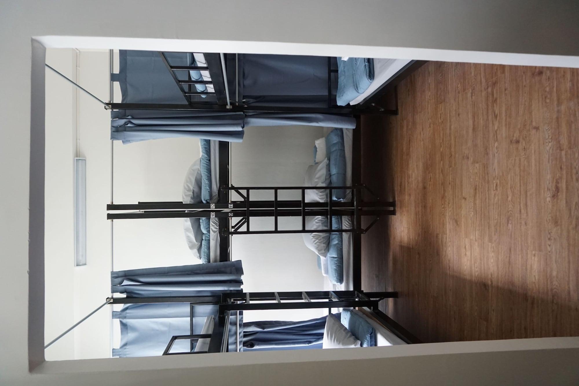 Habitación Krit Hostel