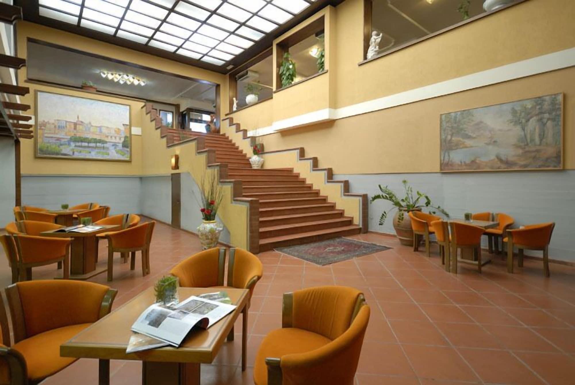 Vista Lobby Hotel Delta Florence
