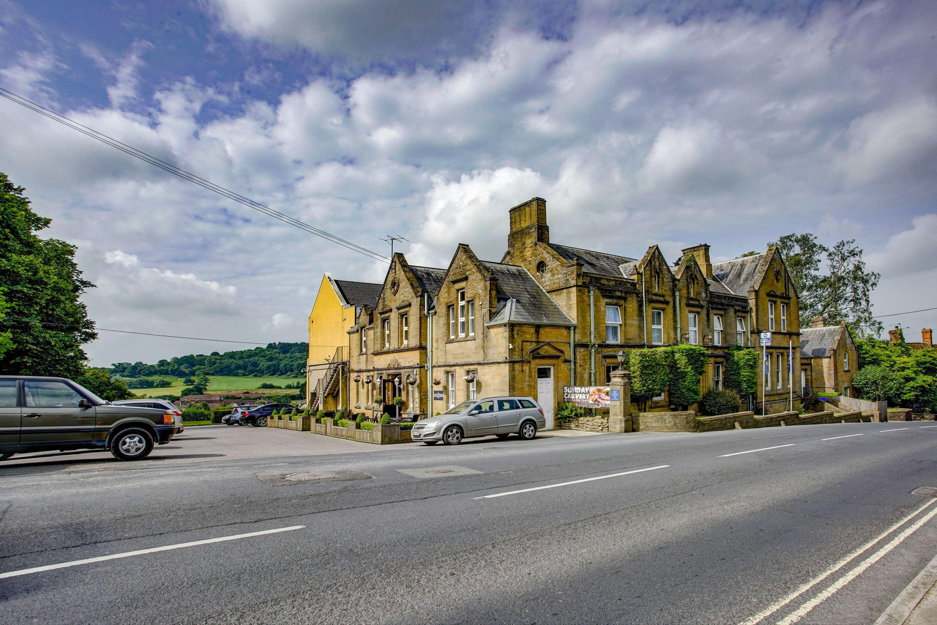 Vista Exterior Shrubbery Hotel, Ilminster