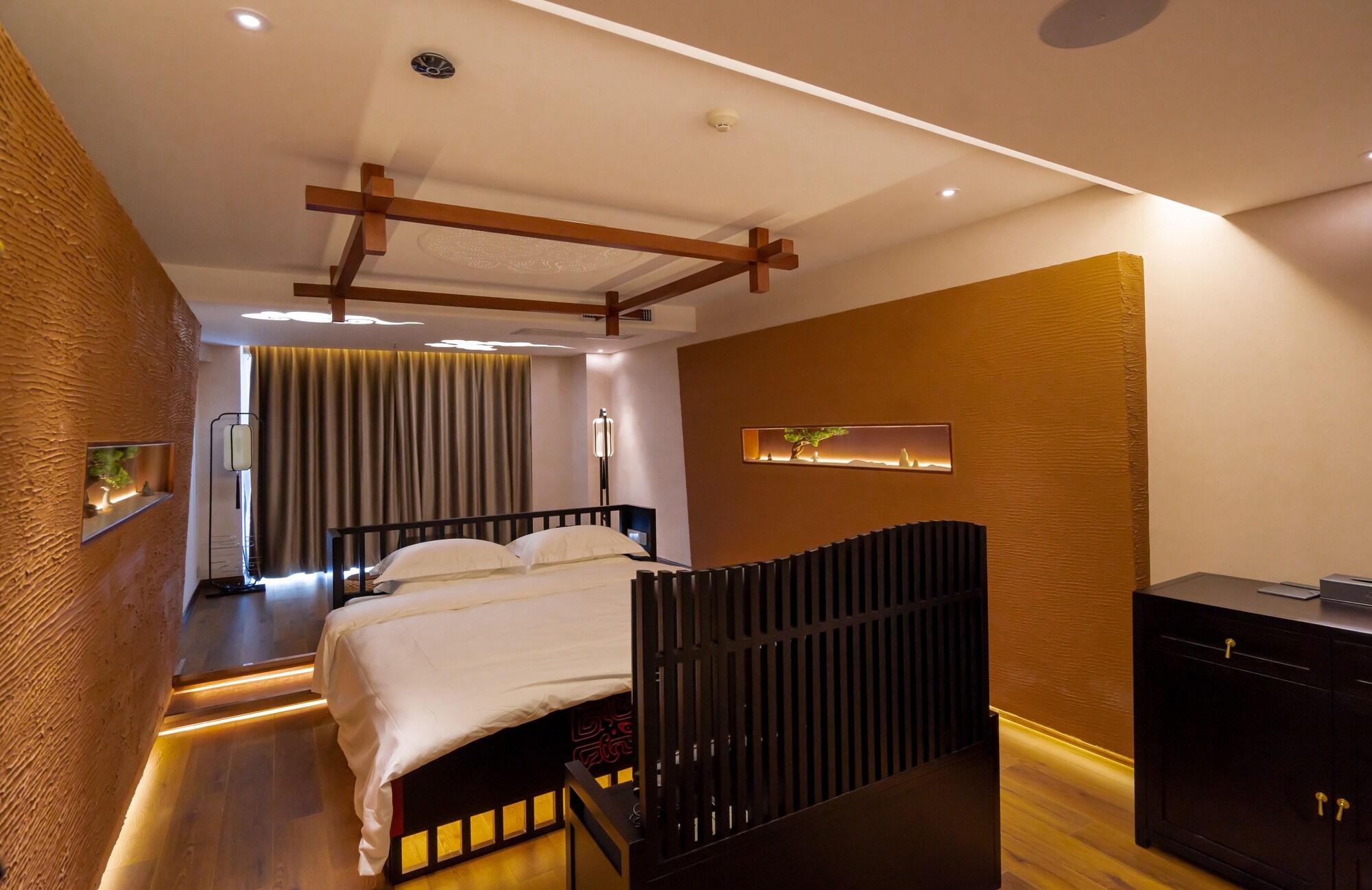 Varios History Boutique Inn
