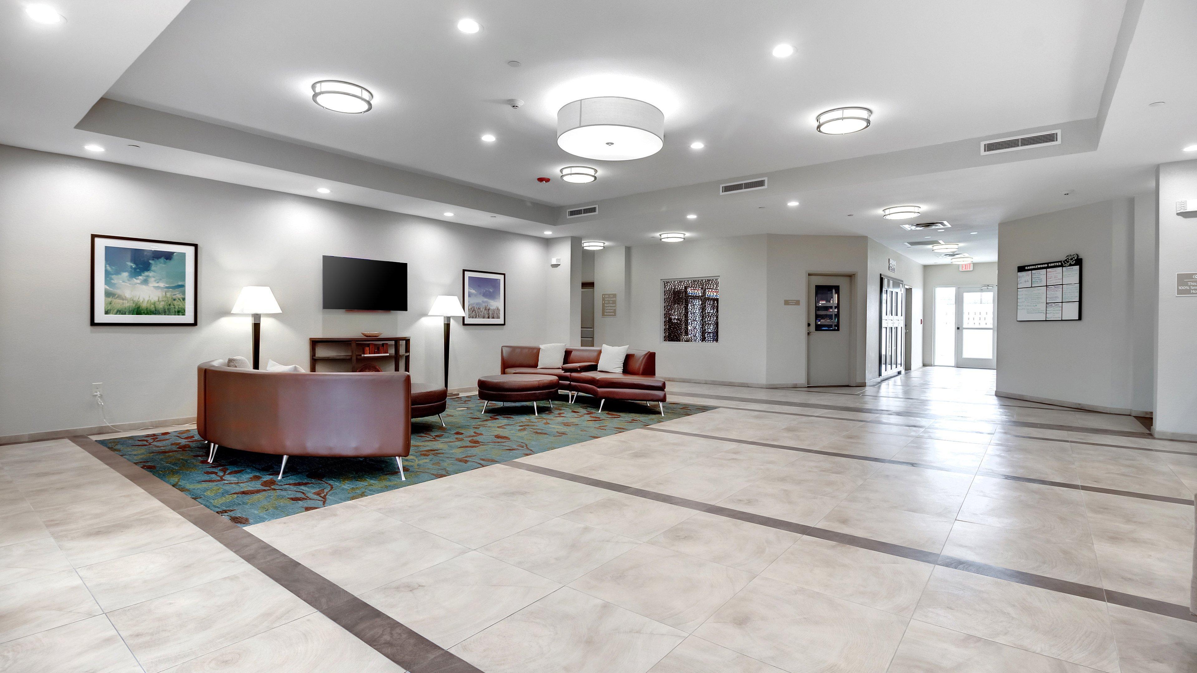 Vista Lobby Candlewood Suites Waco by IHG