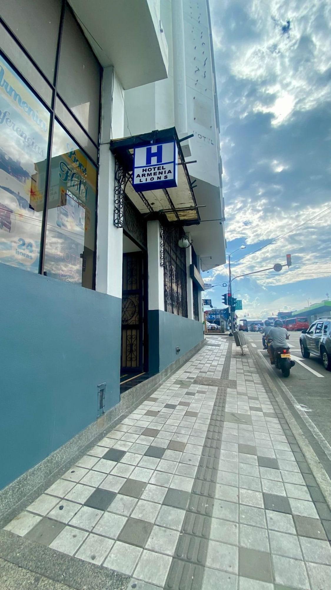 Varios Hotel Armenia Lions