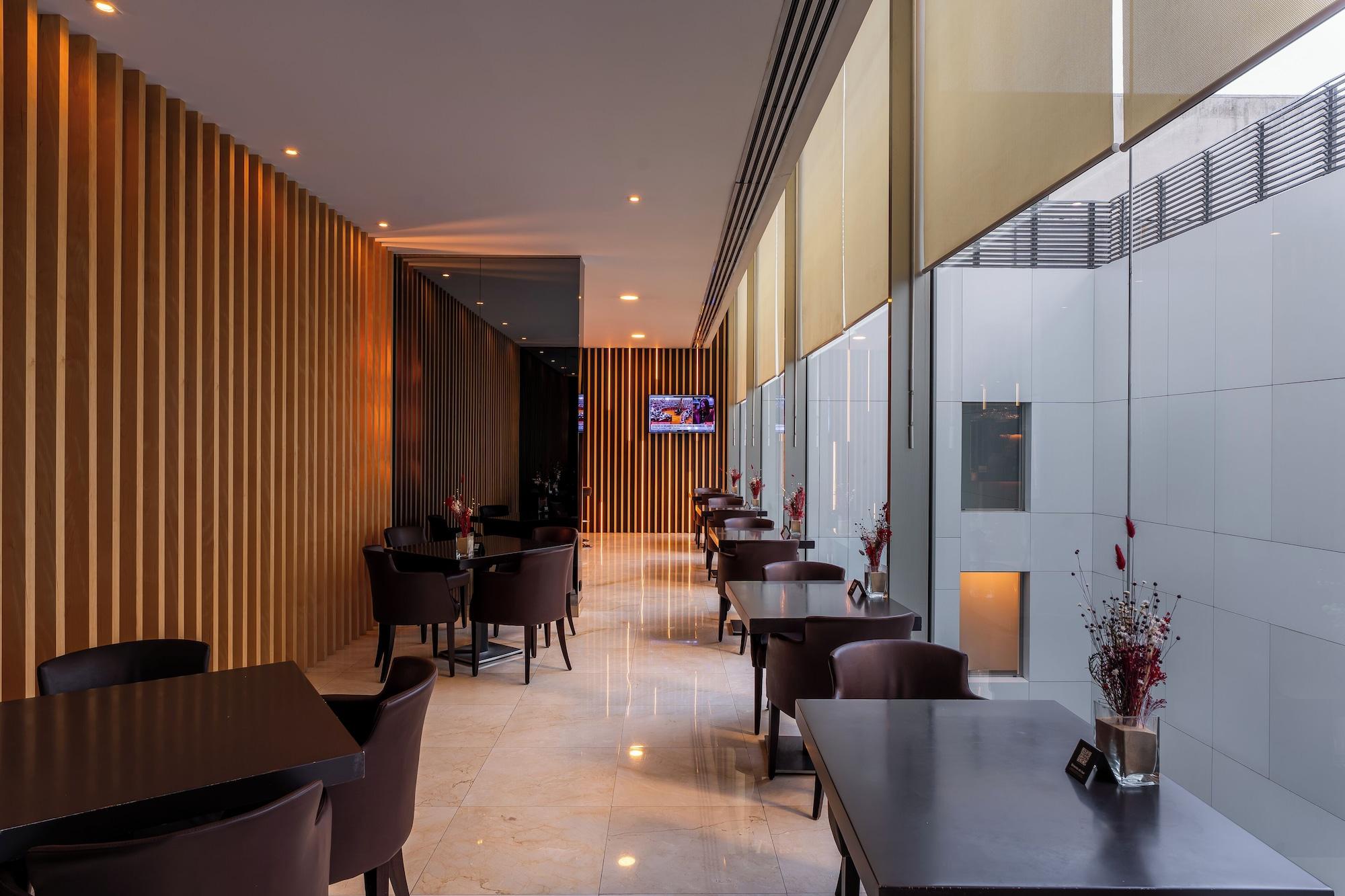 Bar/Salón HF Fénix Urban