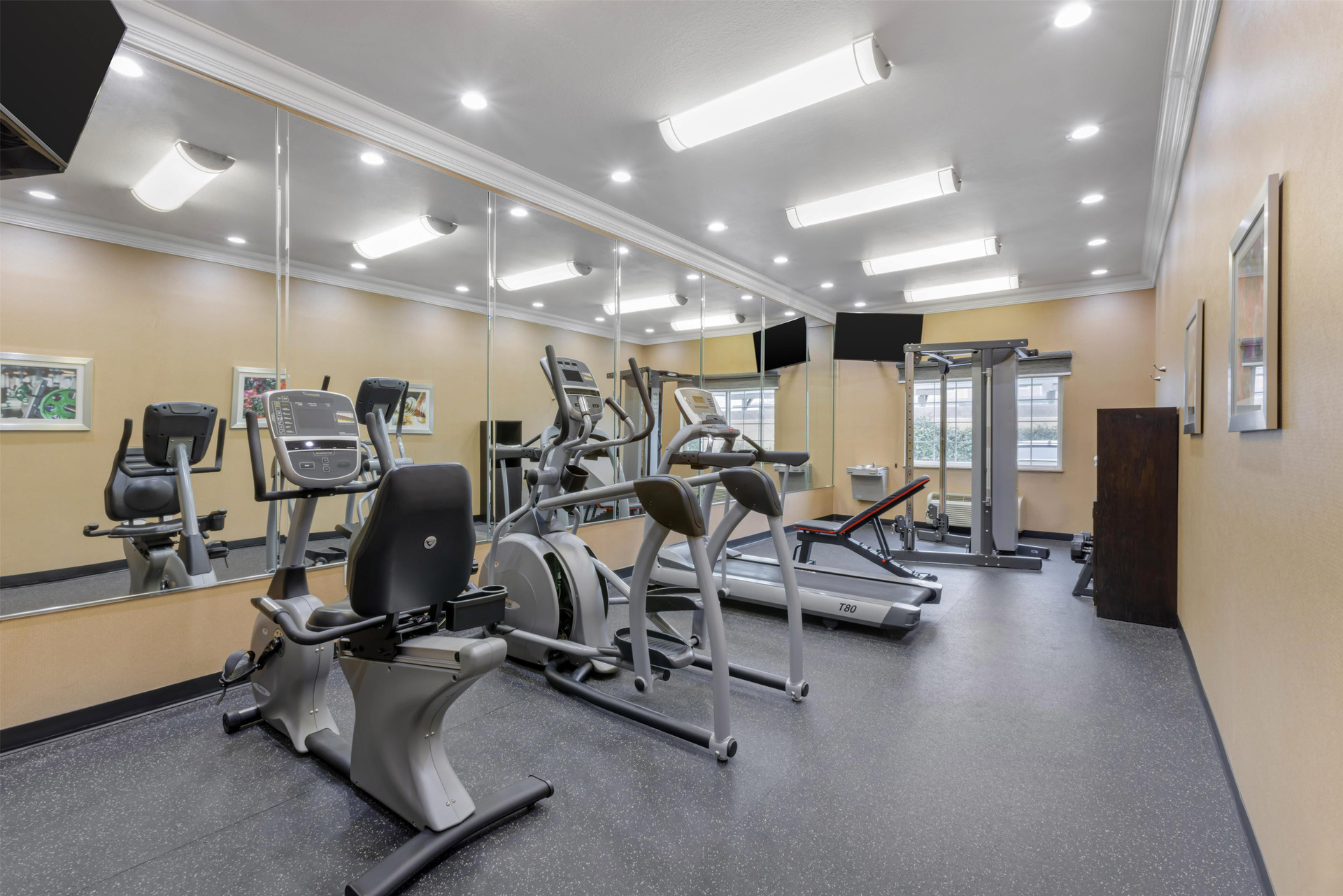 Gimnasio Best Western Plus Wasco Inn & Suites