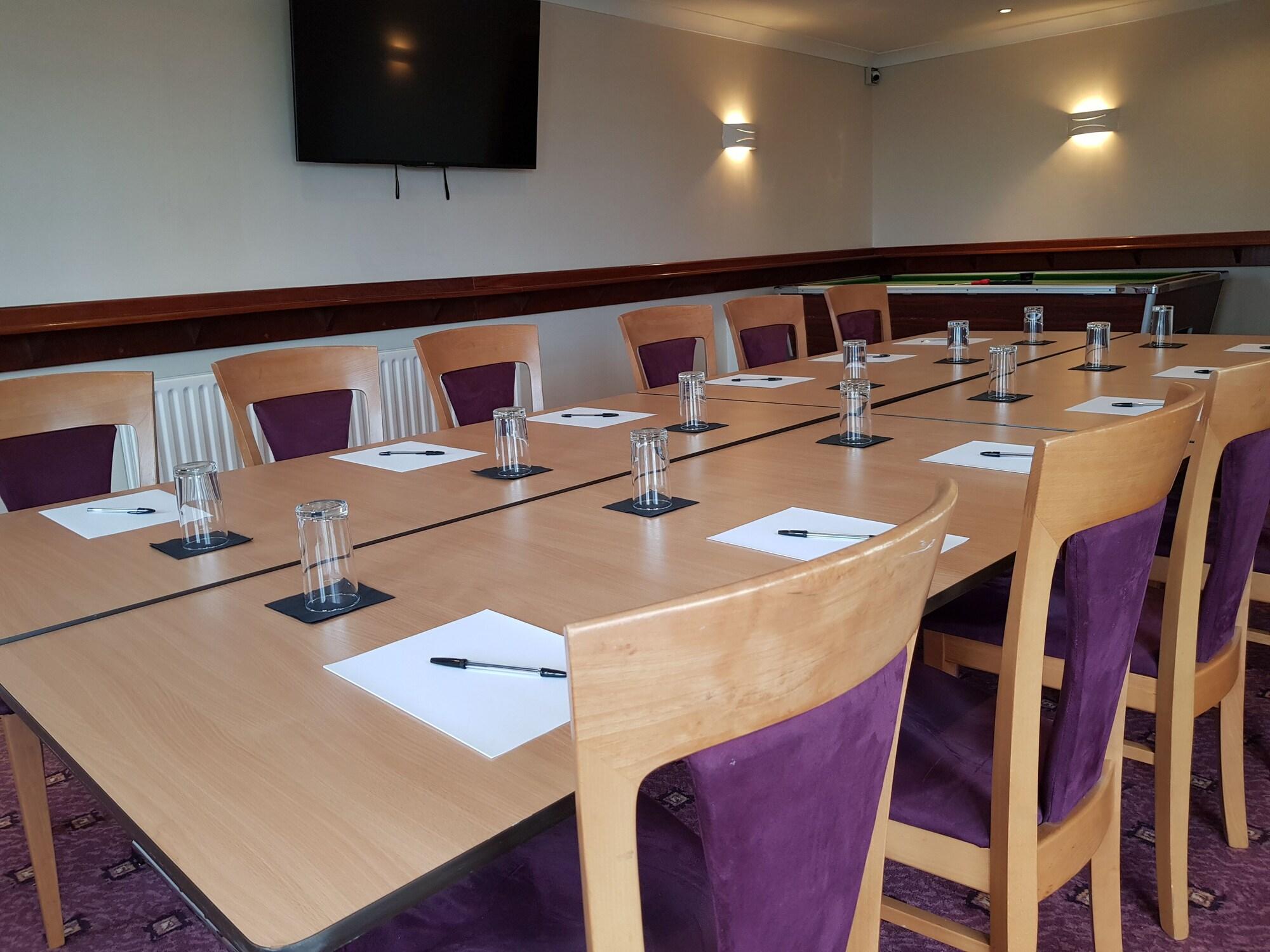 Sala de Reuniones Tri-star Hotel