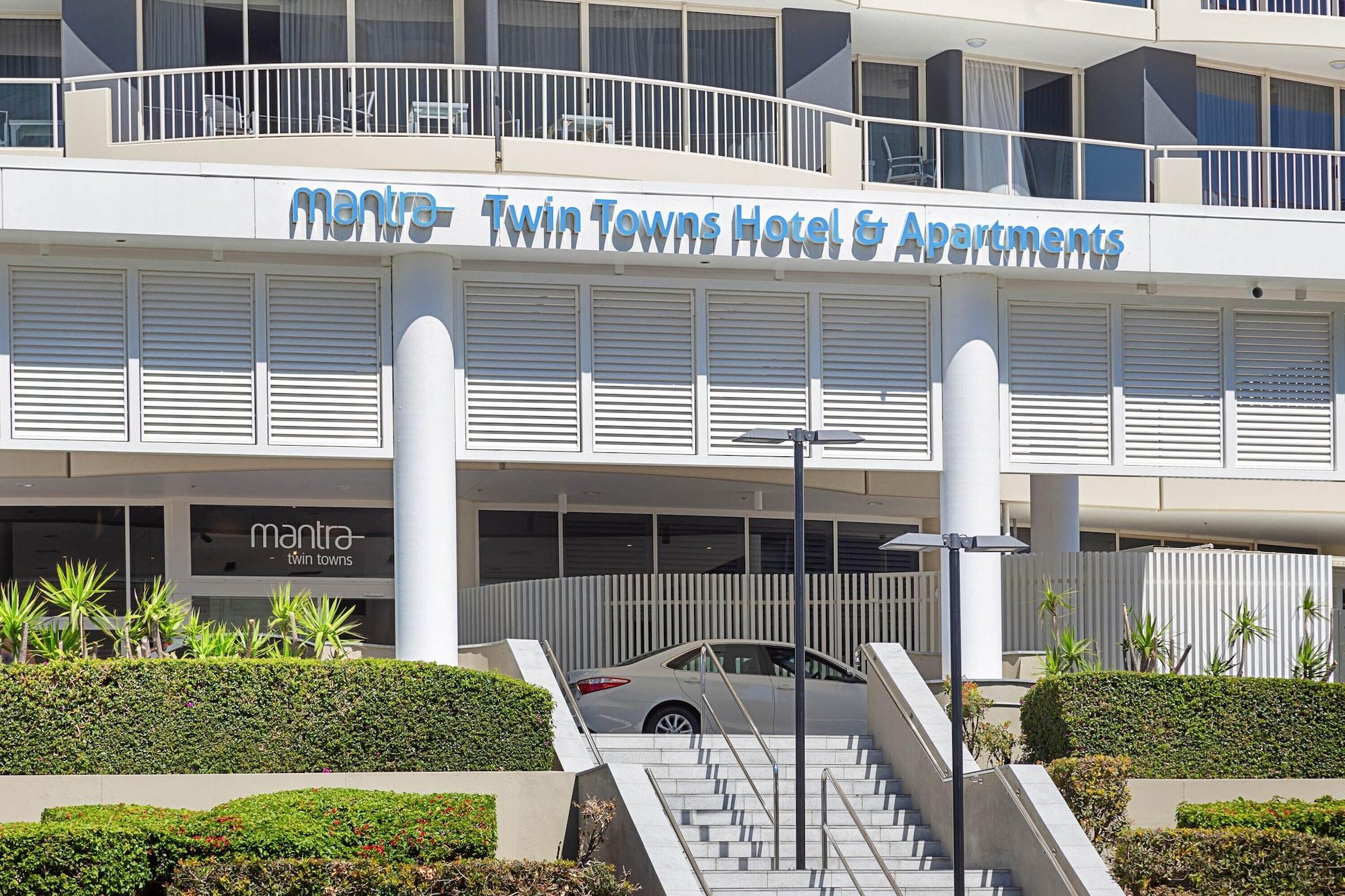 Vista Exterior Mantra Twin Towns
