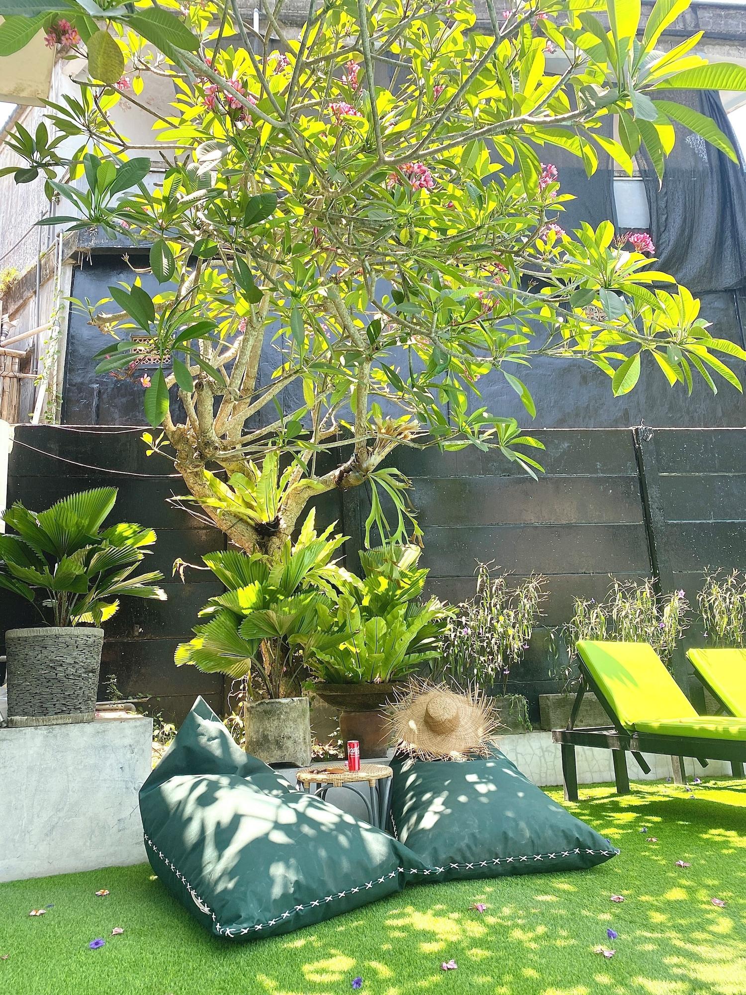 Vista Exterior The Jungle Hostel Canggu