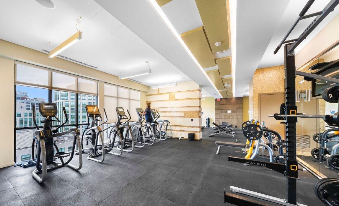 Gimnasio Comfy Suites Rogers Centre Free Parking