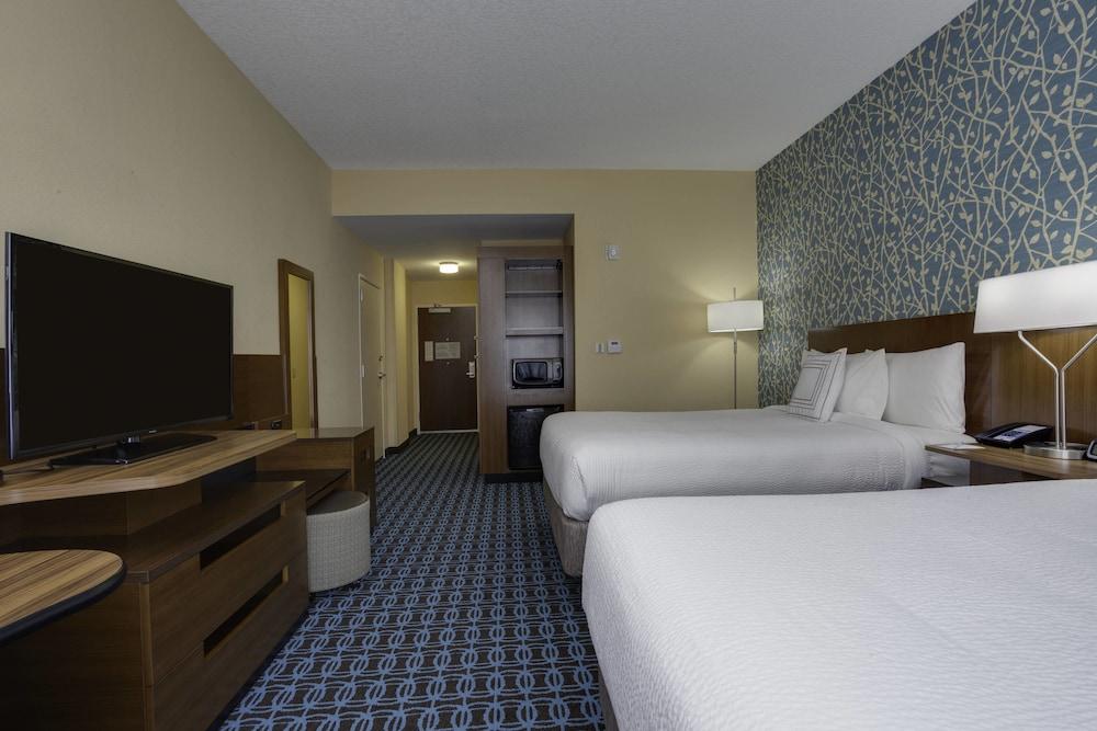 Guest room Fairfield Inn & Suites by Marriott Fort Lauderdale Downtown/Las Olas