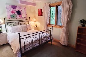 Alquiler Vacacional - Beautiful Chalet on the Lake!