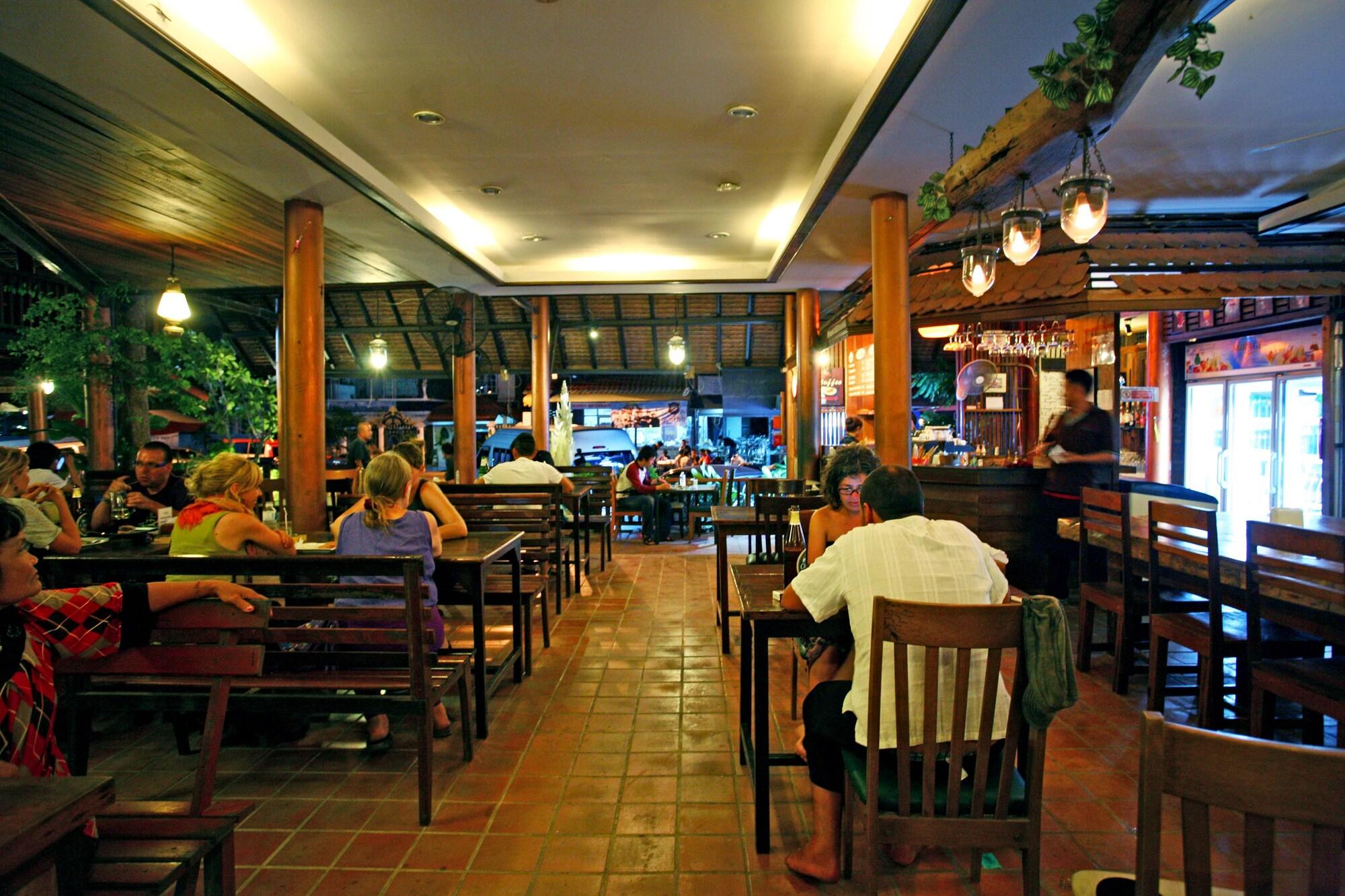 Restaurant Tony's Place Beds and Breakfast