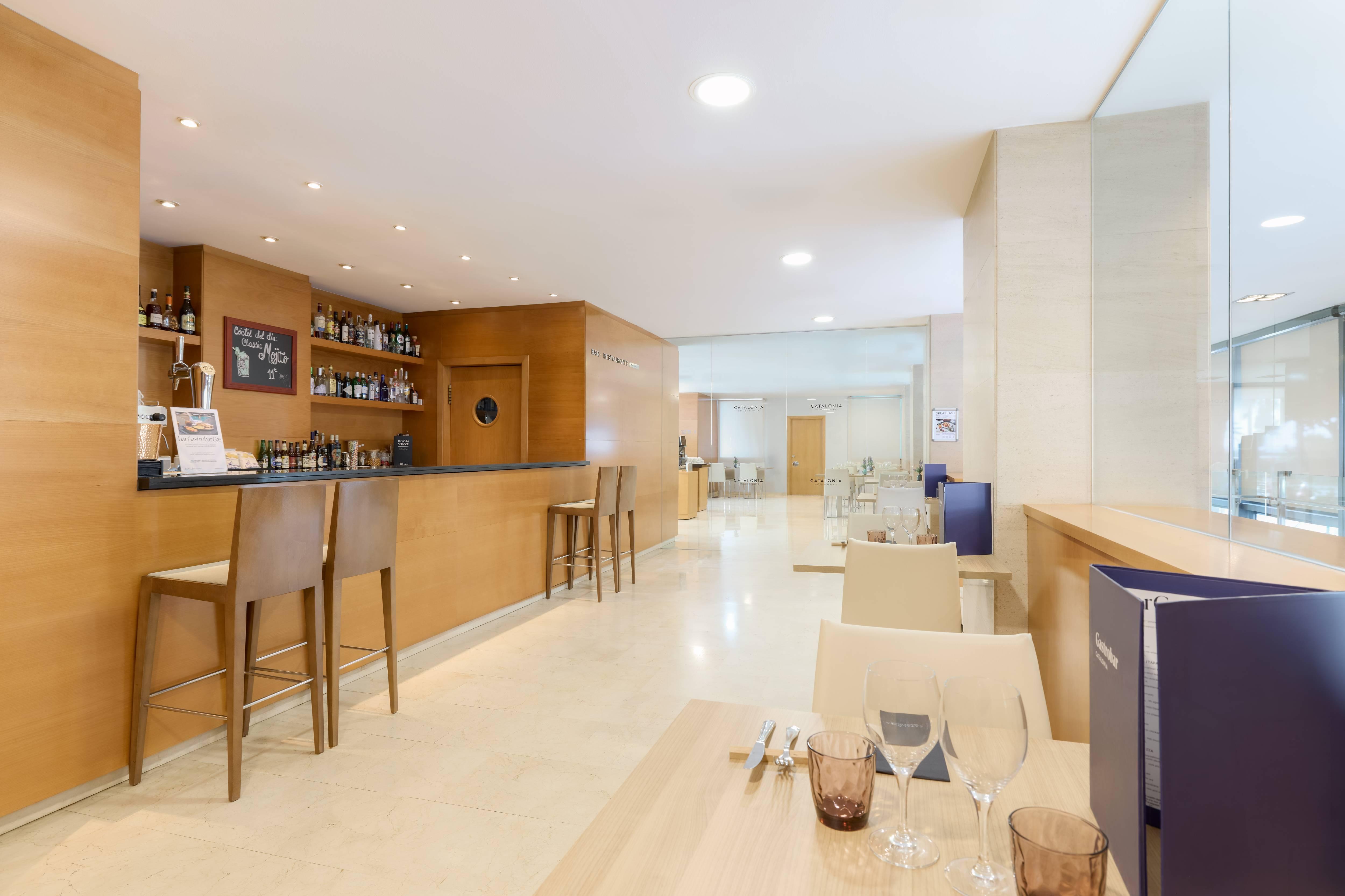 Bar/Salón Hesperia Del Mar