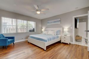 Vacation Rental - ️ Beautiful Apartment in Victoria Park! ️