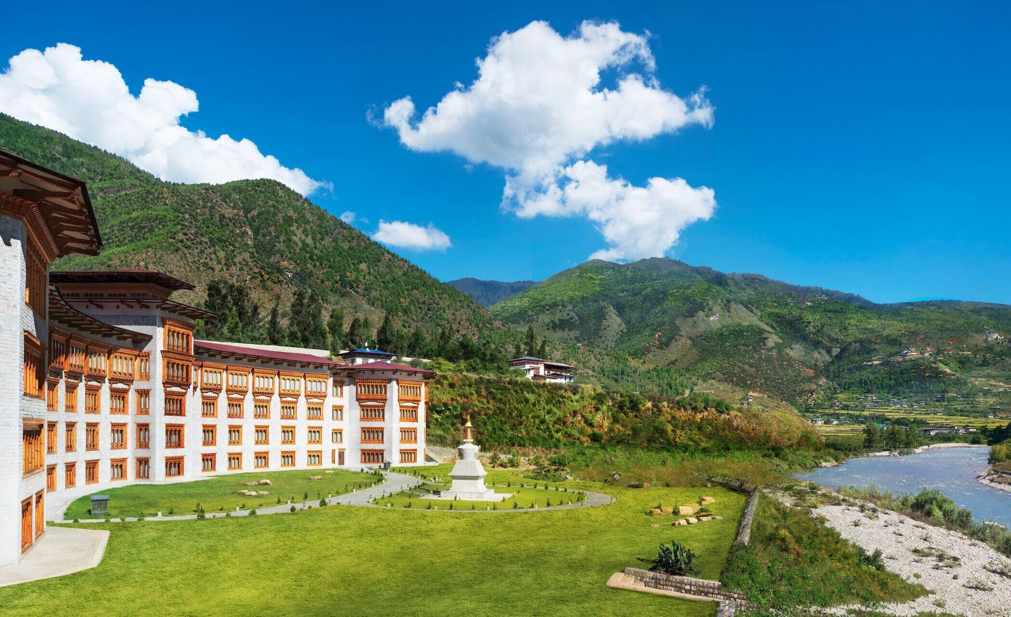 Vista Exterior Le Meridien Paro, Riverfront