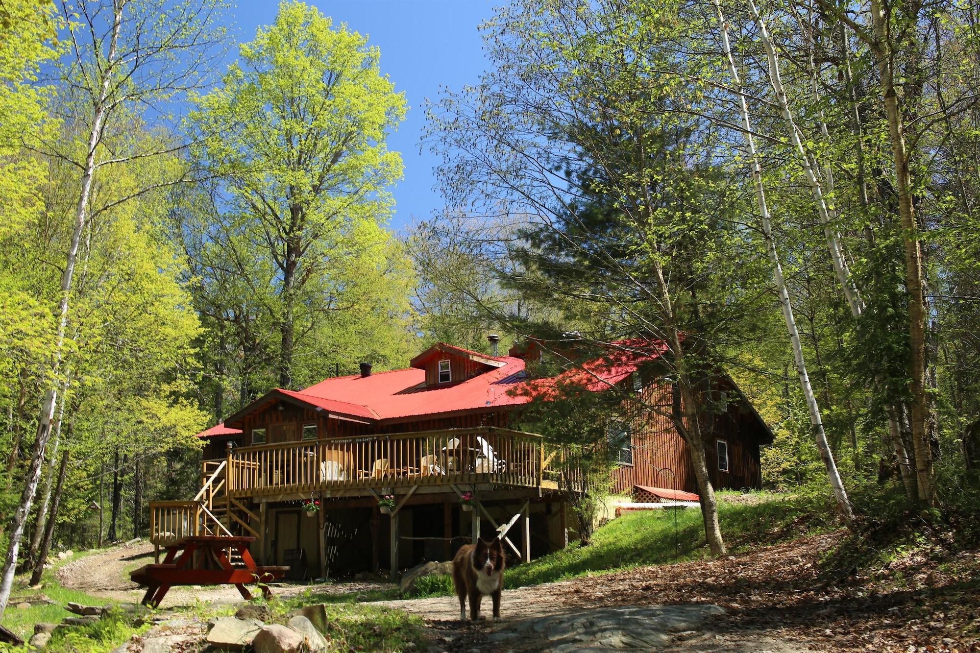 Vista Exterior Algonquin Eco-Lodge