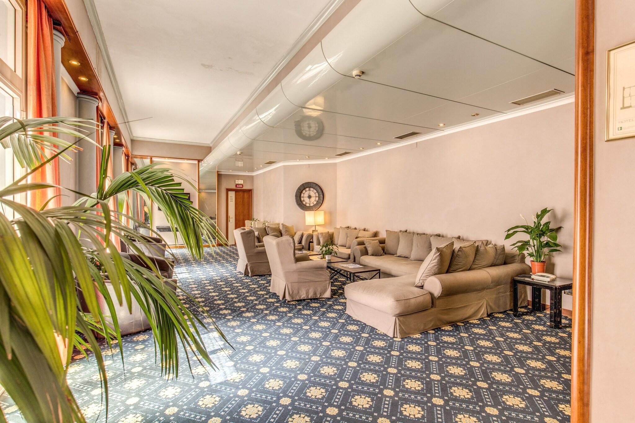 Vista Lobby Hotel King