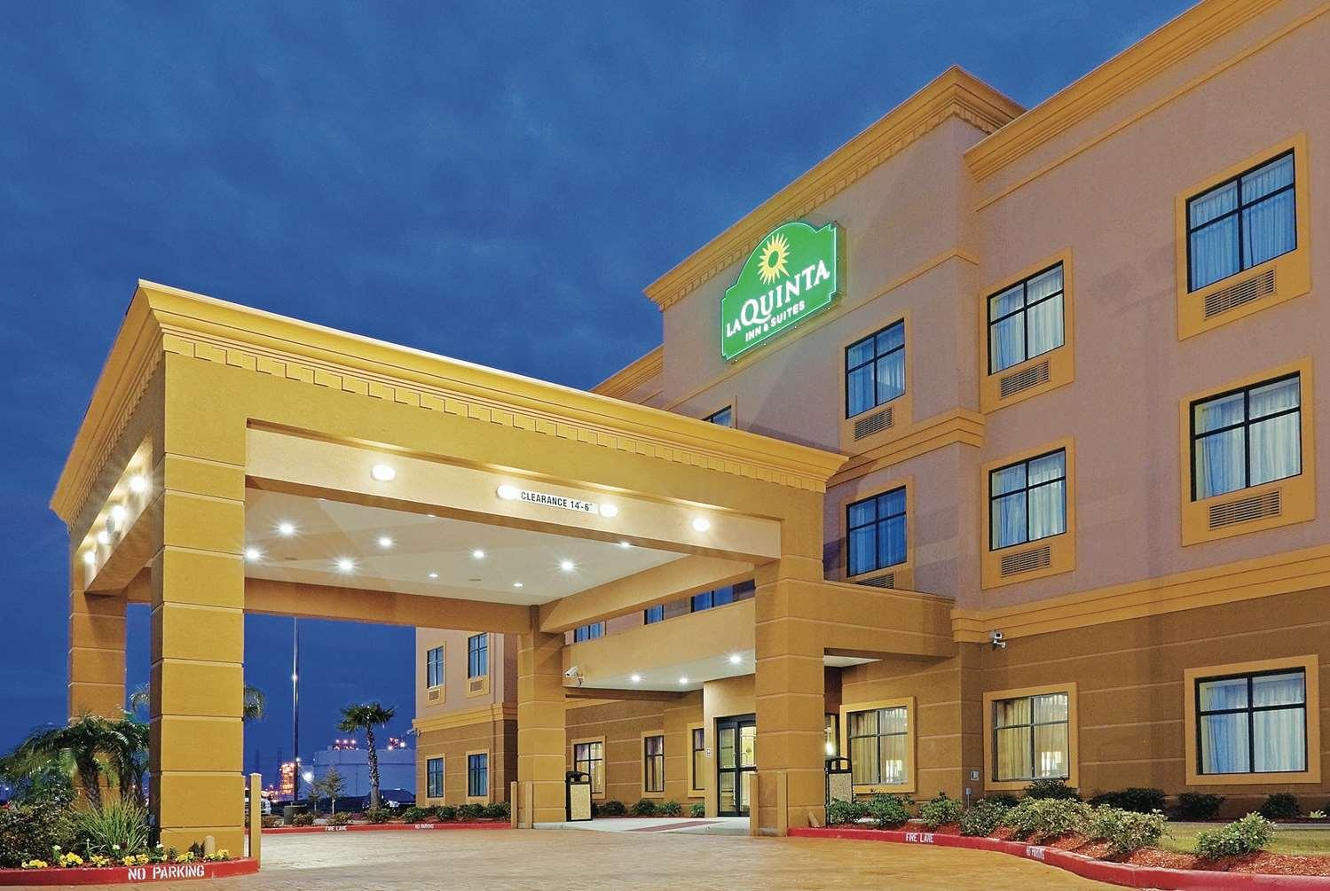Vista Exterior La Quinta Inn & Suites by Wyndham Pasadena North