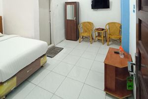 Alojamiento - Hotel O Koperasi