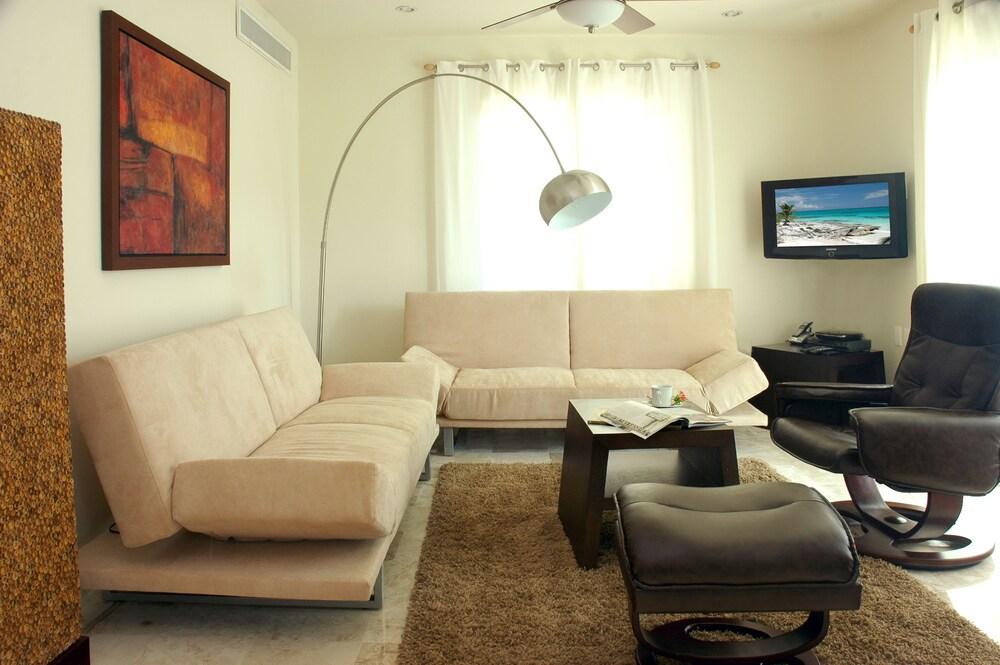 Hotel Maya Villa Condo Hotel