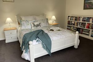 Alquiler Temporario - Separate & Self contained apartment in beautiful tropical garden close to beach.