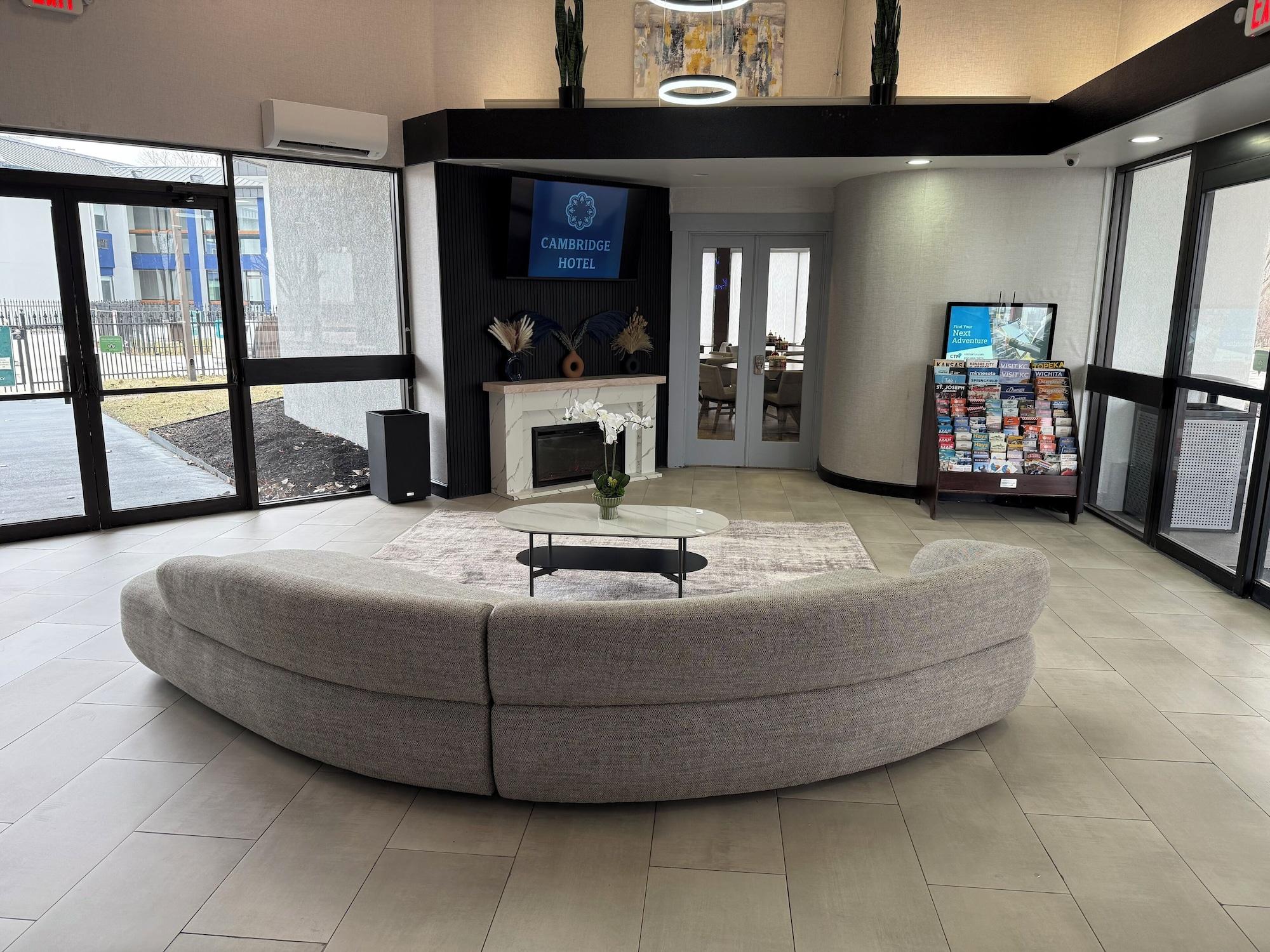 Vista Lobby Cambridge Hotel - Kansas City