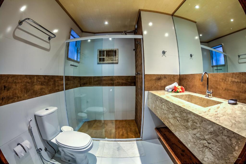 Baño Pousada Vila do Dengo