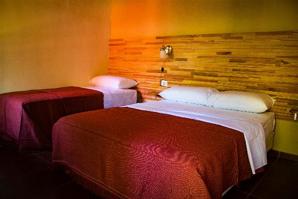 Habitación Montes Hostería & Bar Café