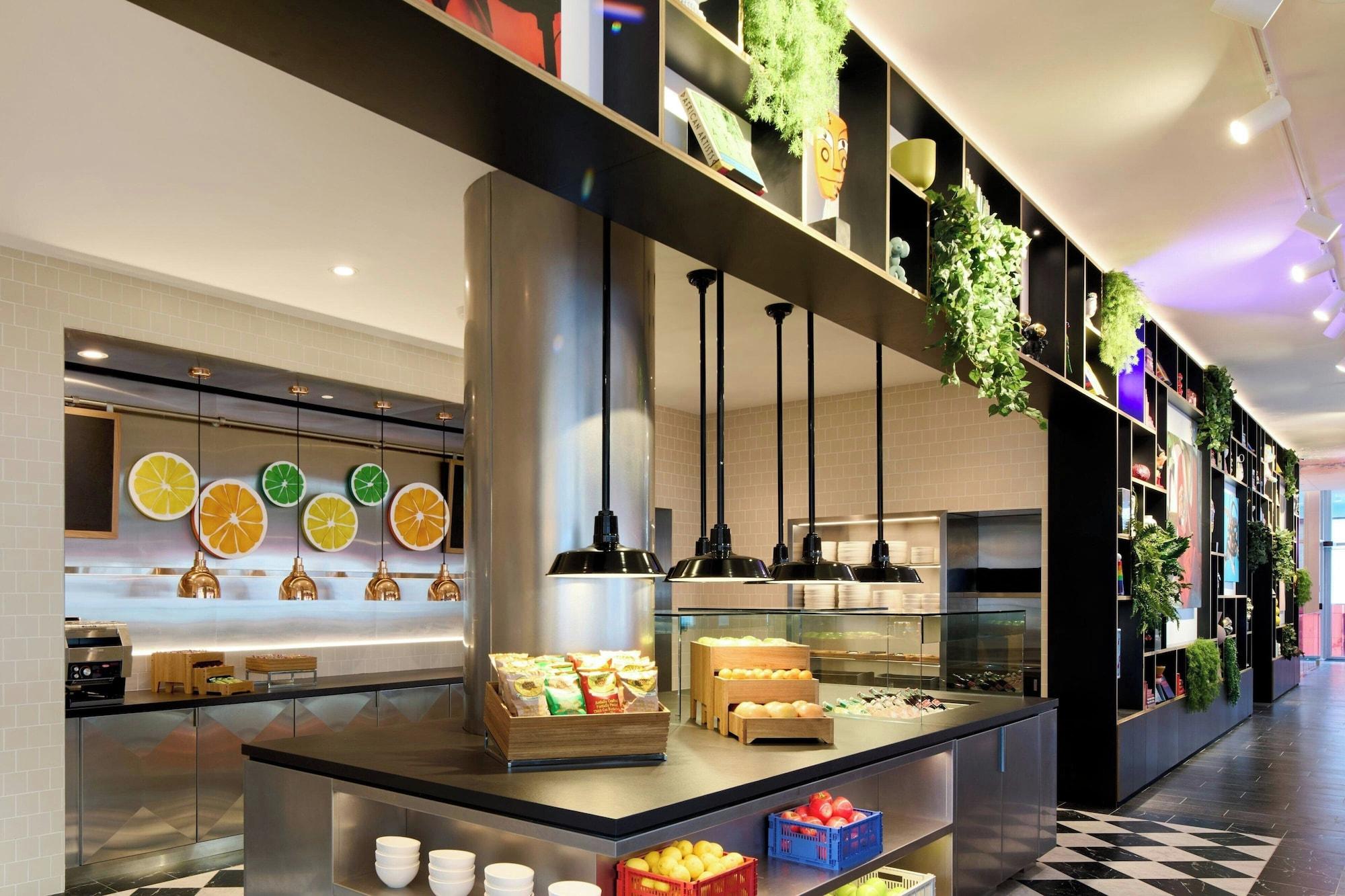 Restaurant citizenM Austin Downtown