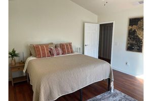 Alquiler Vacacional - Cozy Home With Sunroom