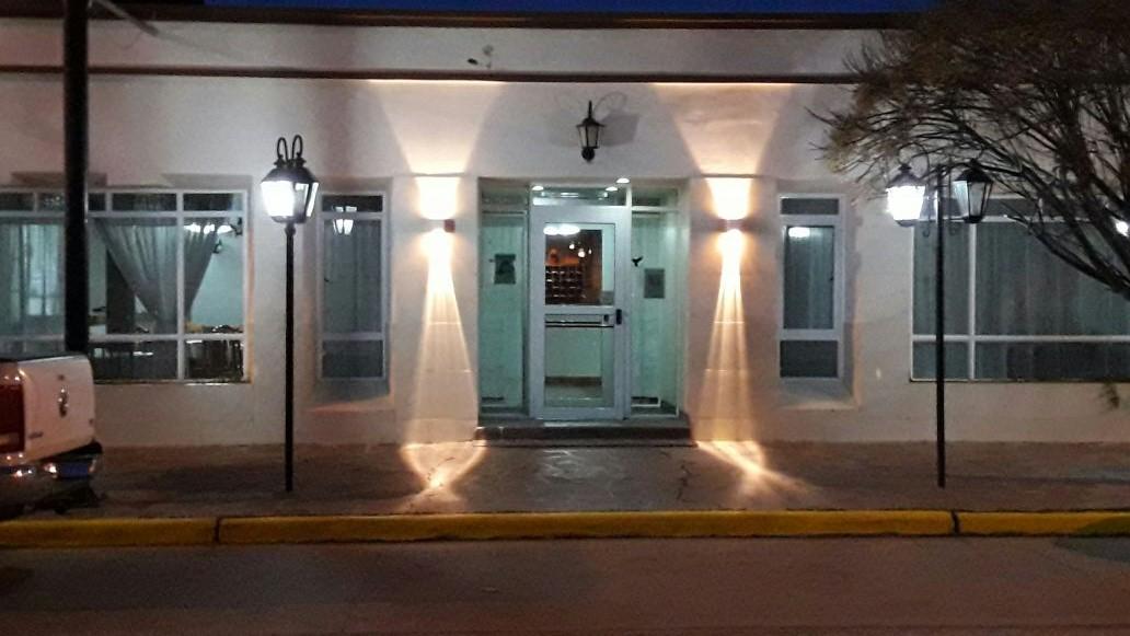 Vista Exterior Hotel Mora