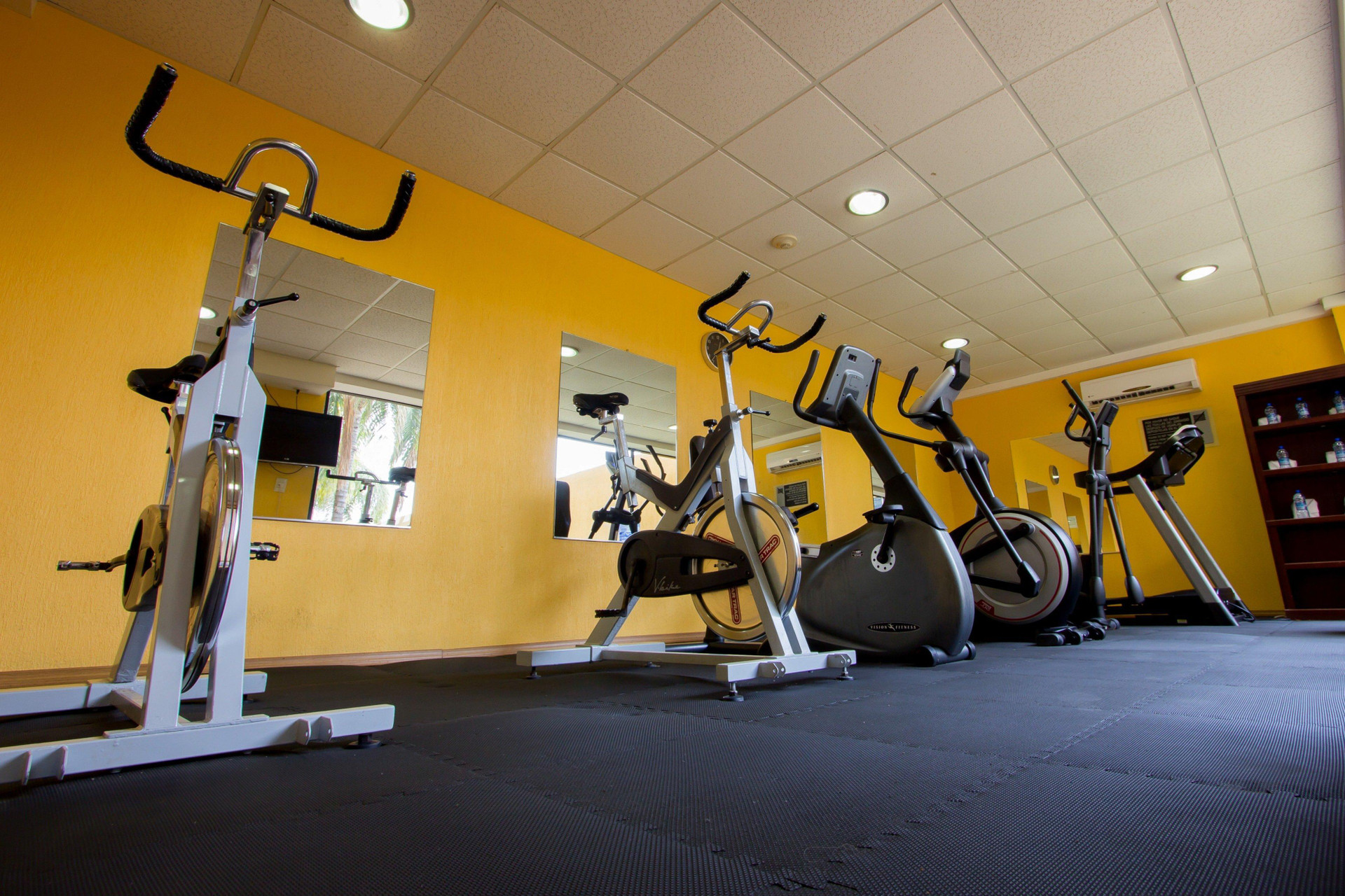 Gimnasio Holiday Inn Express Nuevo Laredo by IHG