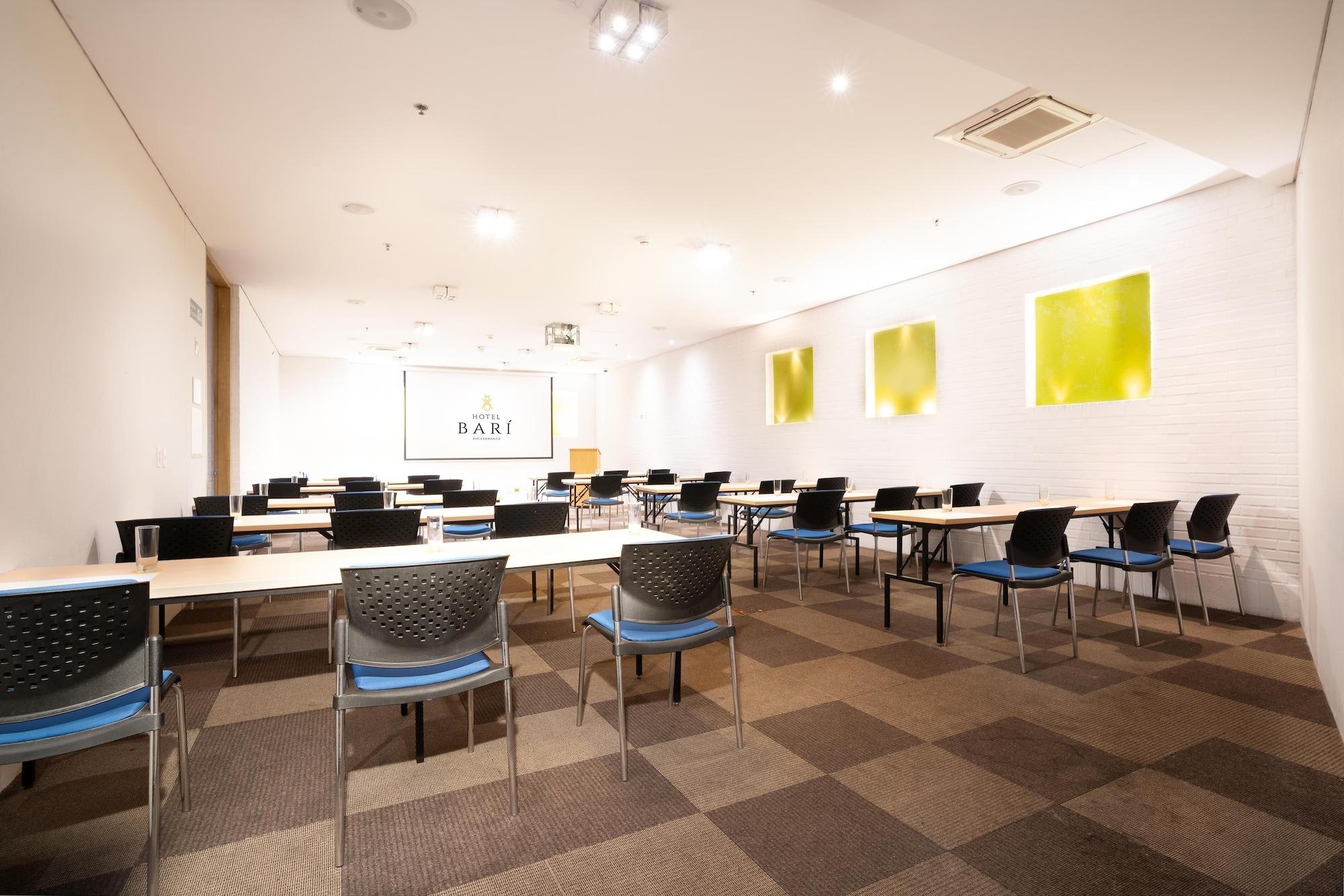 Sala de Reuniones Hotel Barí Bucaramanga By OxoHotel
