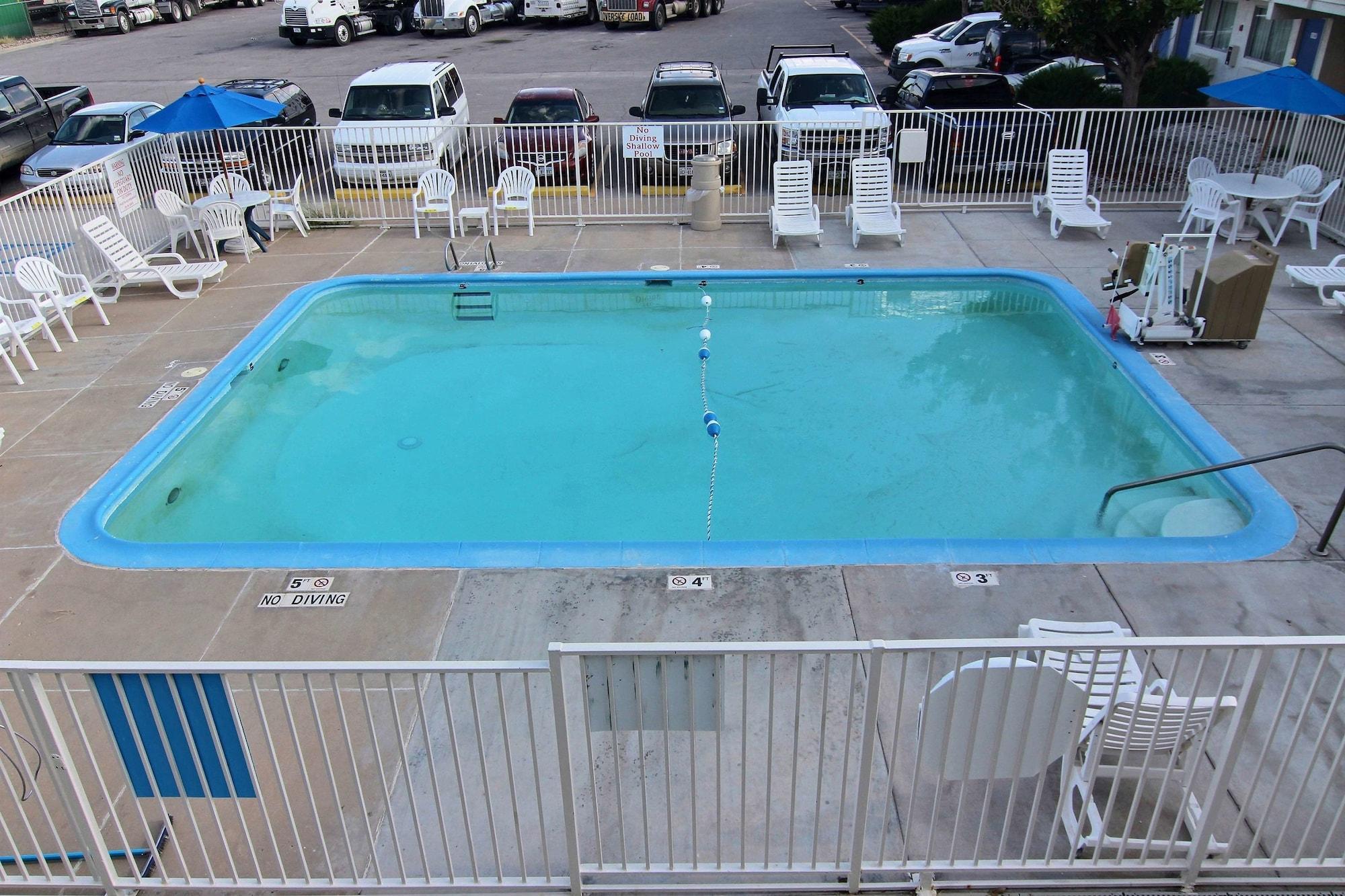 Instalaciones Recreativas Motel 6 Odessa, TX