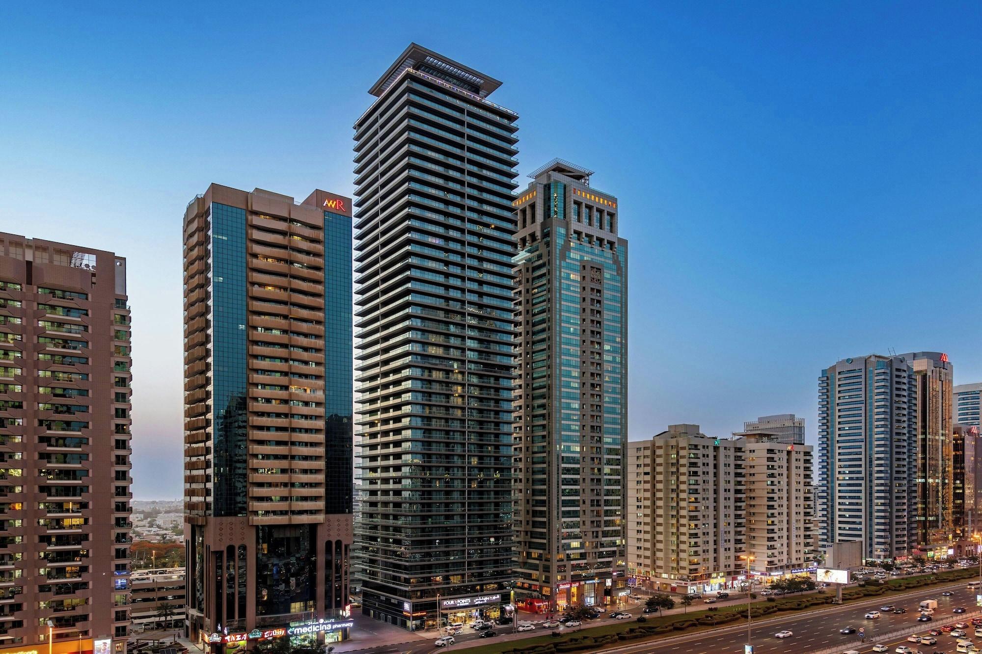 Vista Exterior Four Points by Sheraton Sheikh Zayed Road, Dubai