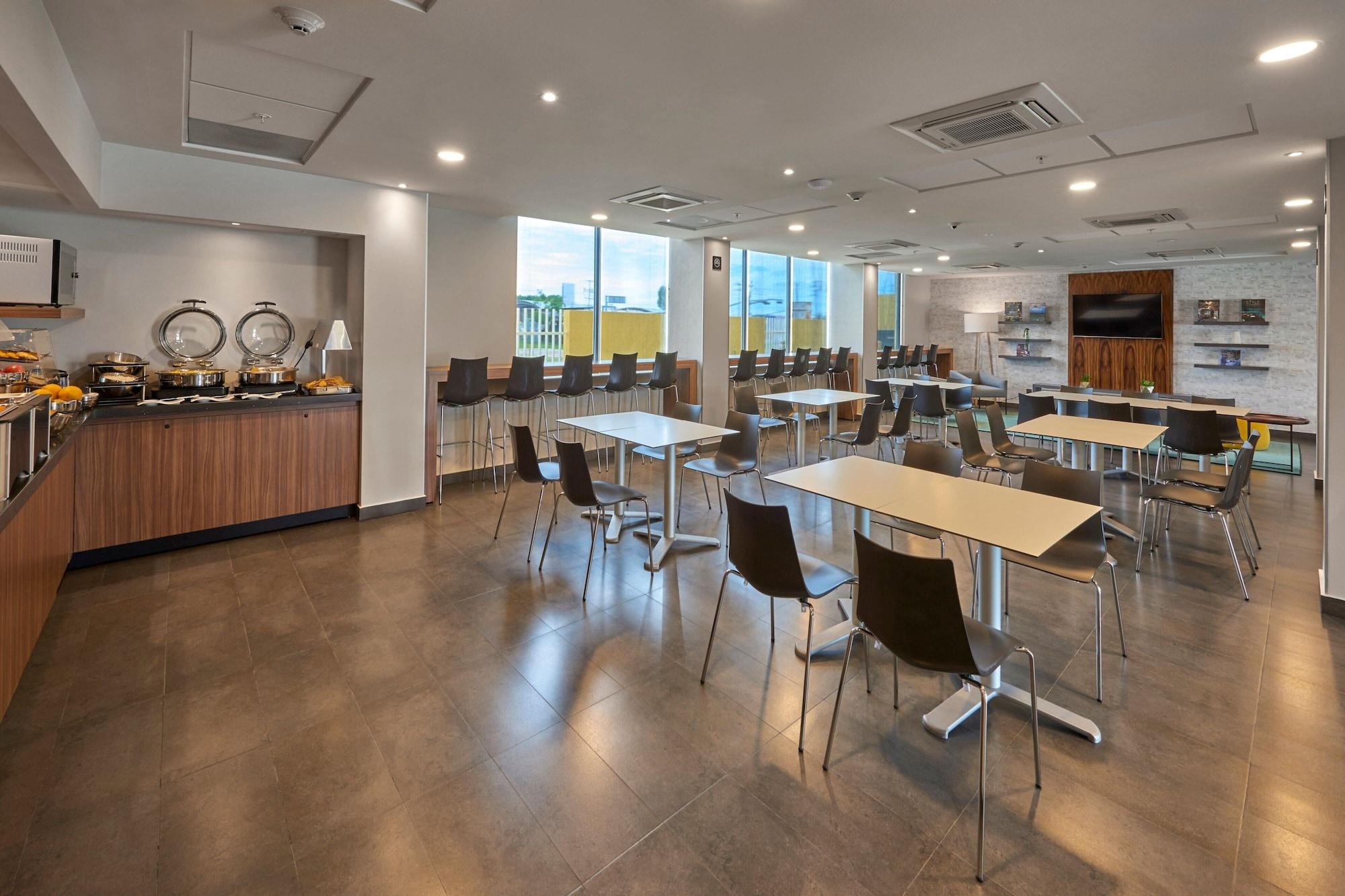 Restaurant City Express by Marriott Comitan