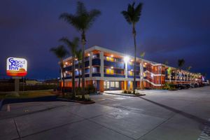 Alojamiento - Comfort Inn Sea World Area