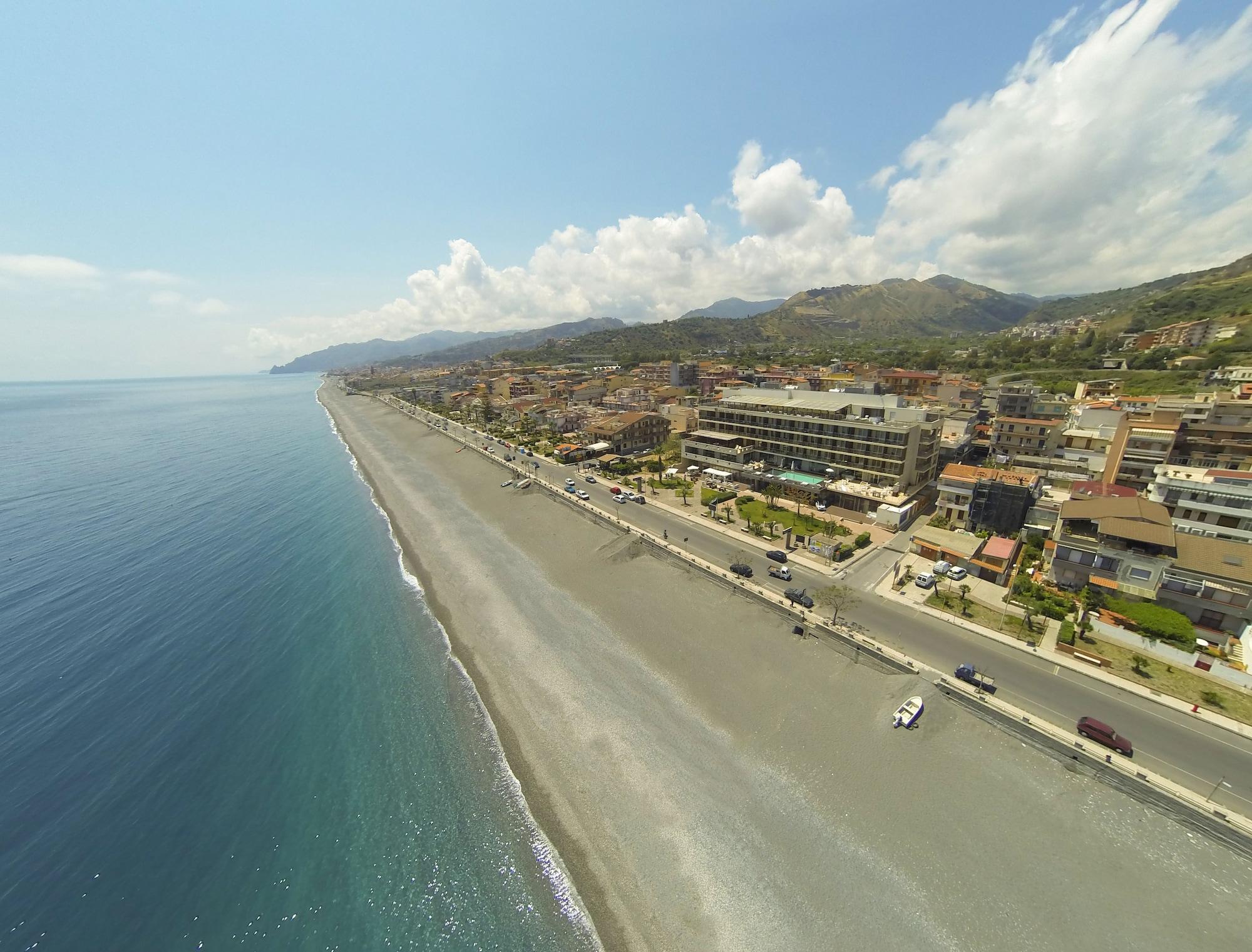 Playa Main Palace Hotel