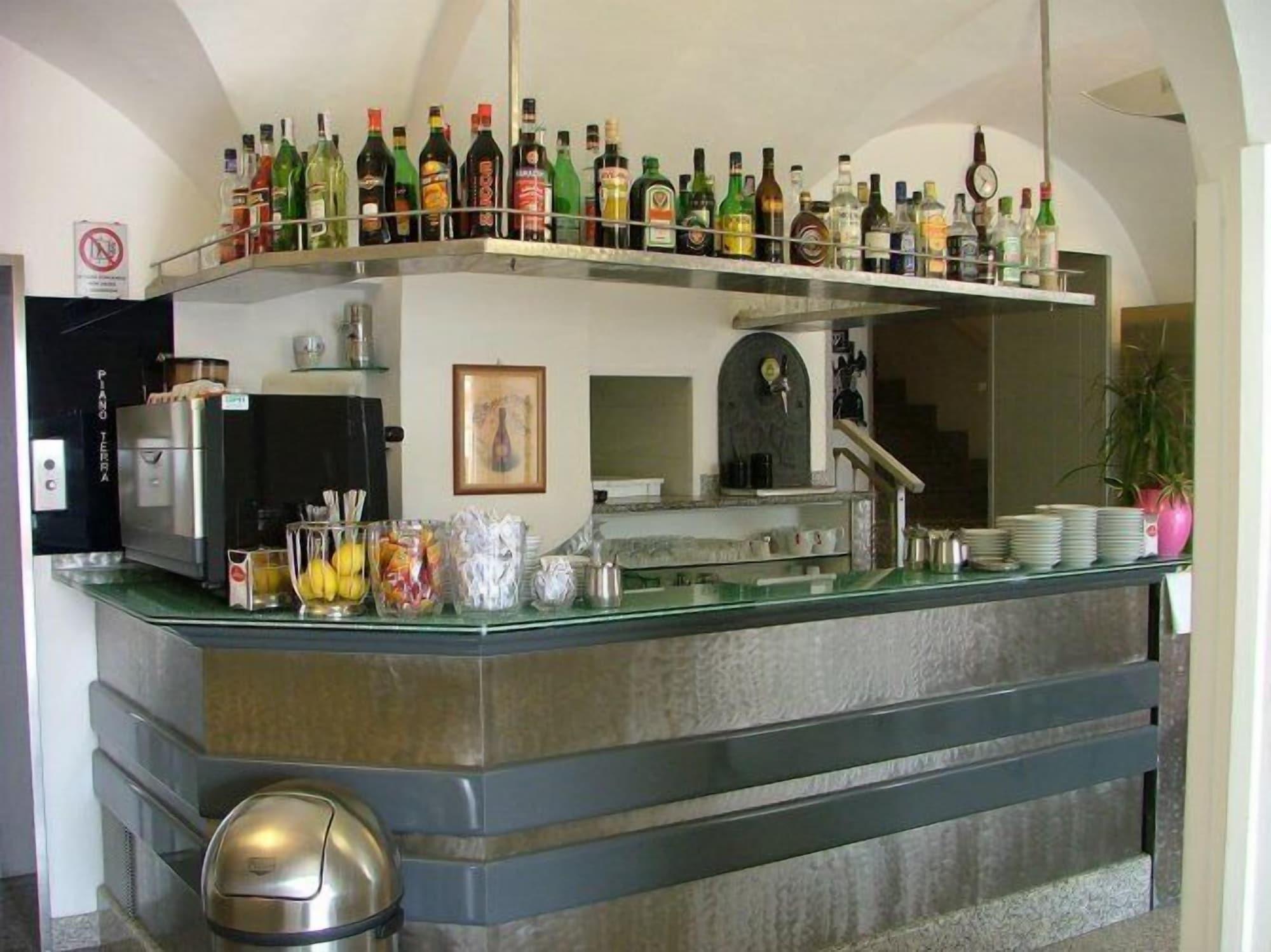 Bar/Salón Hotel Danio Lungomare
