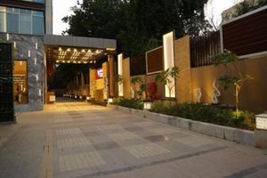 Alojamiento - Regenta Central The Crystal